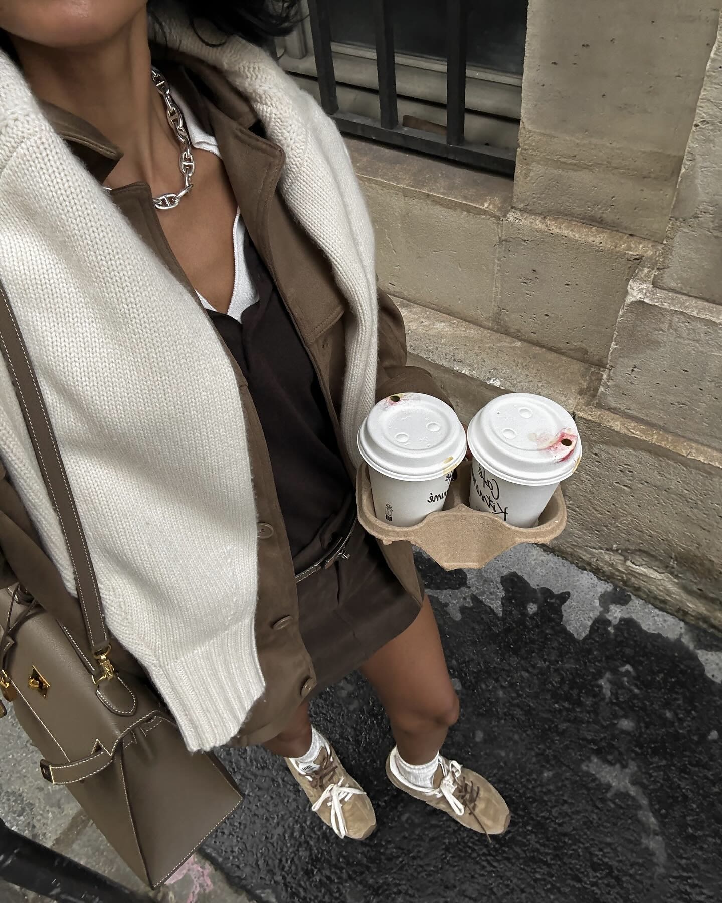 지금 날씨 가장 잘 어울리는 뮤발🤎
어떤 룩에도 찰떡인 뉴발 미우미우 운동화✨👀데일리로 제격이야 이미지2