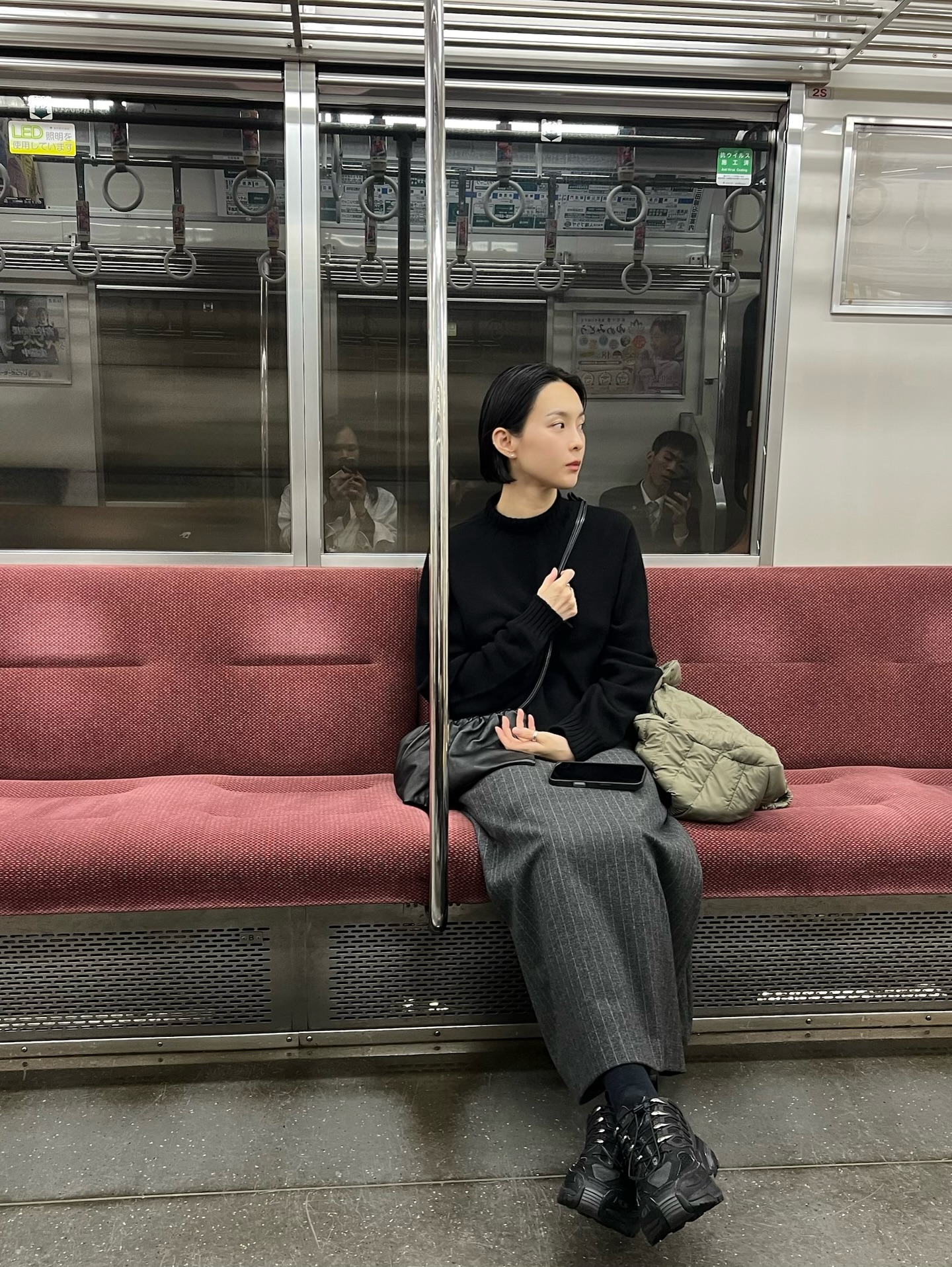 겨울에도 포기 못 하는 롱스커트🤎
치마 입고 싶은 날 분위기 채워줄 롱스커트 코디 모음💫 이미지1