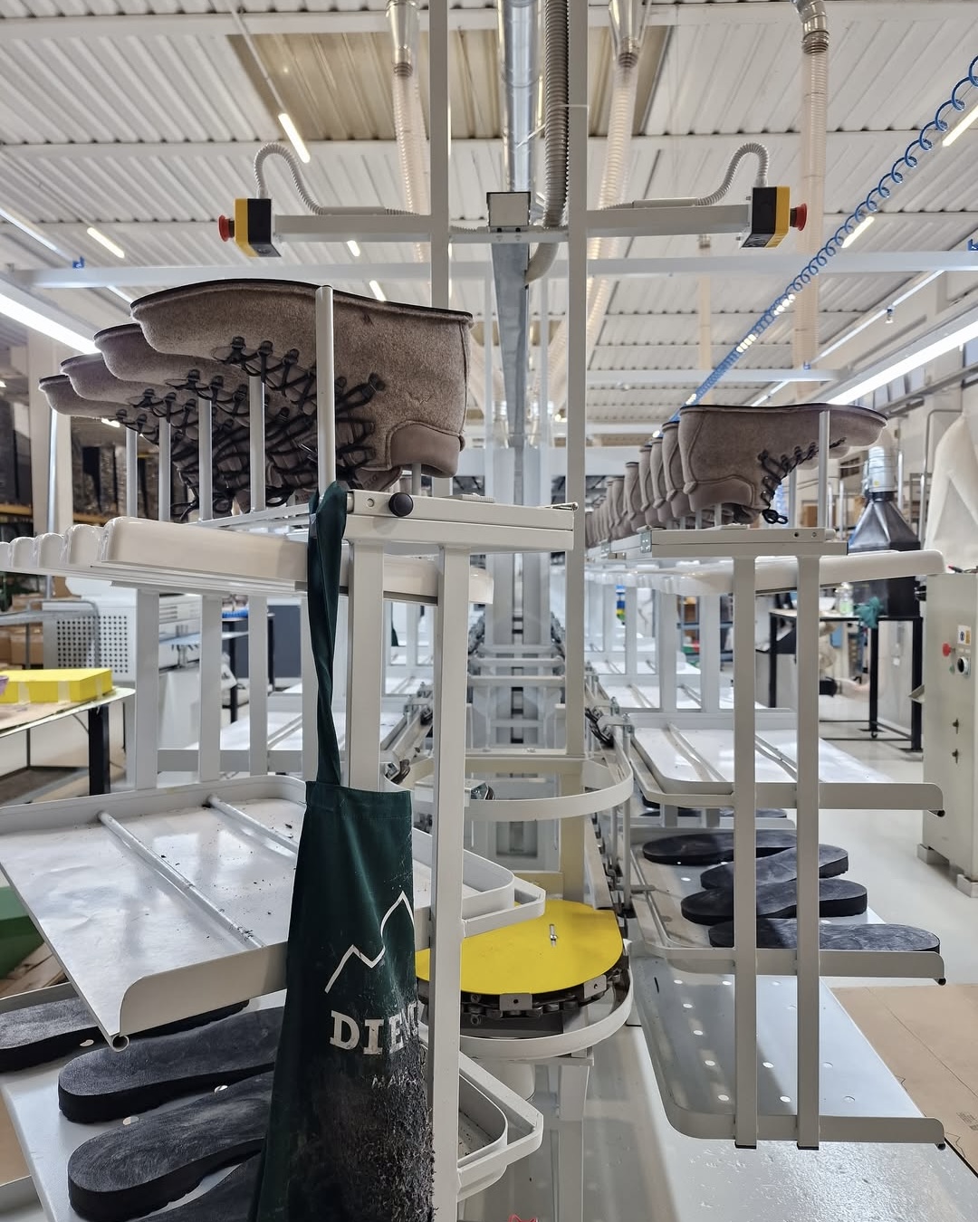 헤어리한 하이킹패트롤 x 디에메🥾 이미지5