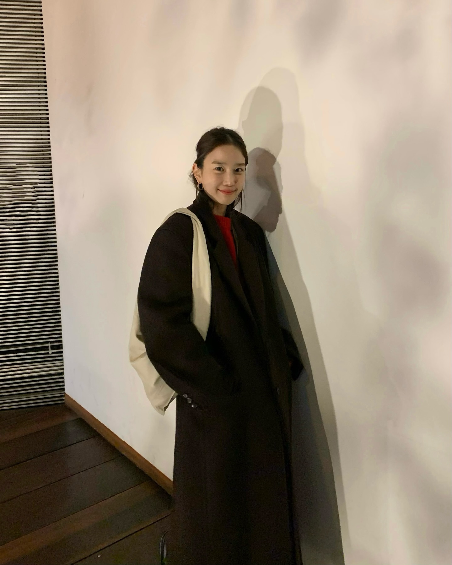 슬슬 코트 모셔와야죠...❄️
감도높은 클래식한 롱코트 코디✨🪄긴겨울 코트로 즐겨보자 이미지5