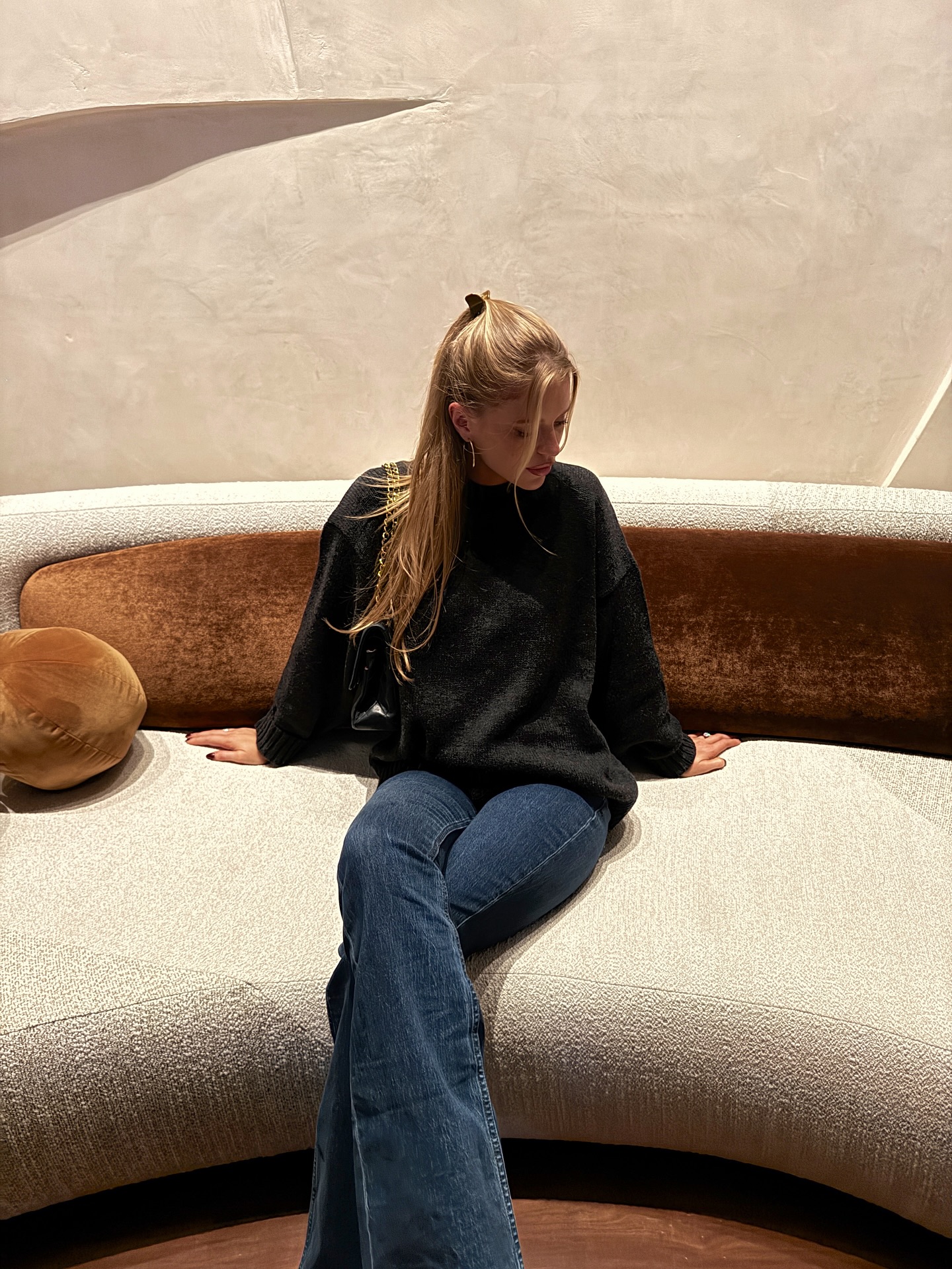 핫걸 필수템? 로우라이즈 팬츠🔥
로우라이즈 안 입으면 손해인 스트레이트 체형👖💡지금 입어봐 이미지8