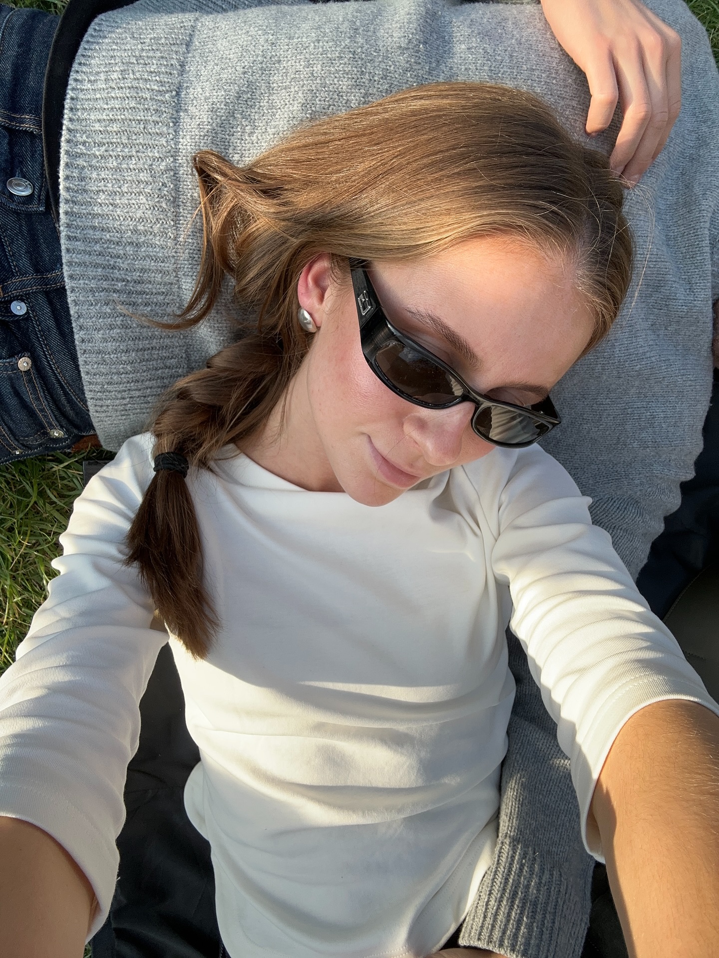 아우터는 두껍게, 이너는 얇게🖤
심플할수록 더 예쁜 간절기 필수템 무지 티🧥🌤️ 이미지3