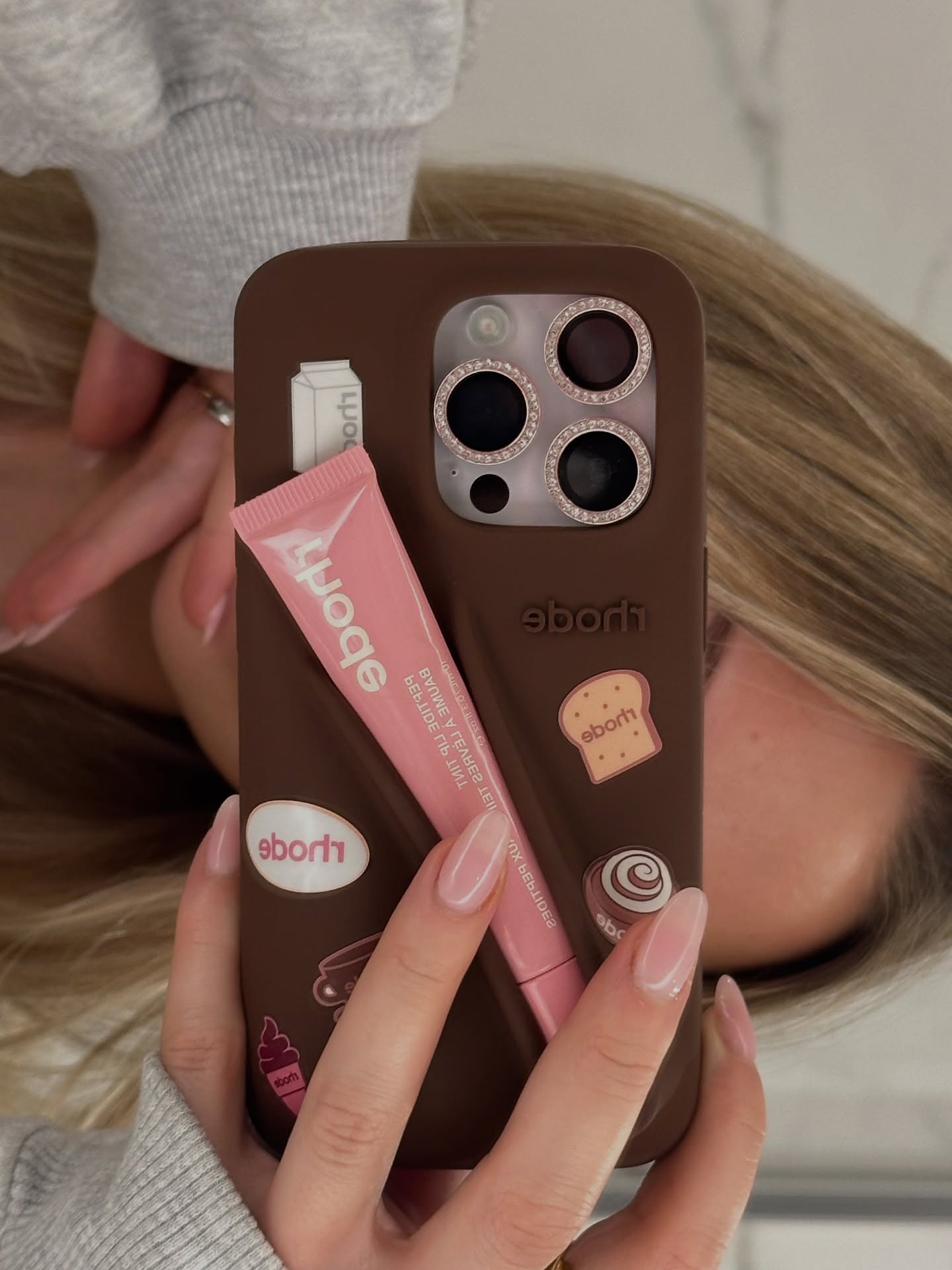 원컬러 네일이 예쁜 탓일까🤔
요즘엔 원컬러 네일만 보여👀🎀 이미지3