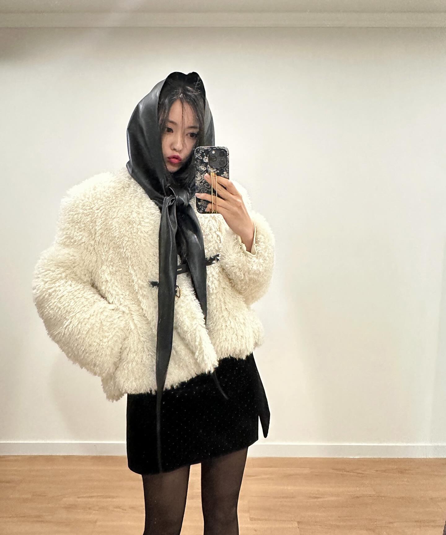 올겨울도 역시 뽀글이 시즌☁️
편하게 입고 싶은 날엔 뽀글이 하나만 걸쳐도 충분해🧸 이미지1