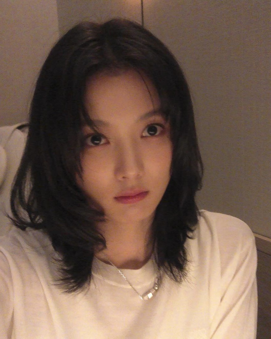 거지존 탈출은 레이어드 중단발💇‍♀️
가볍게 떨어지는 레이어드로 헤어스타일 변신 완성💖 이미지4