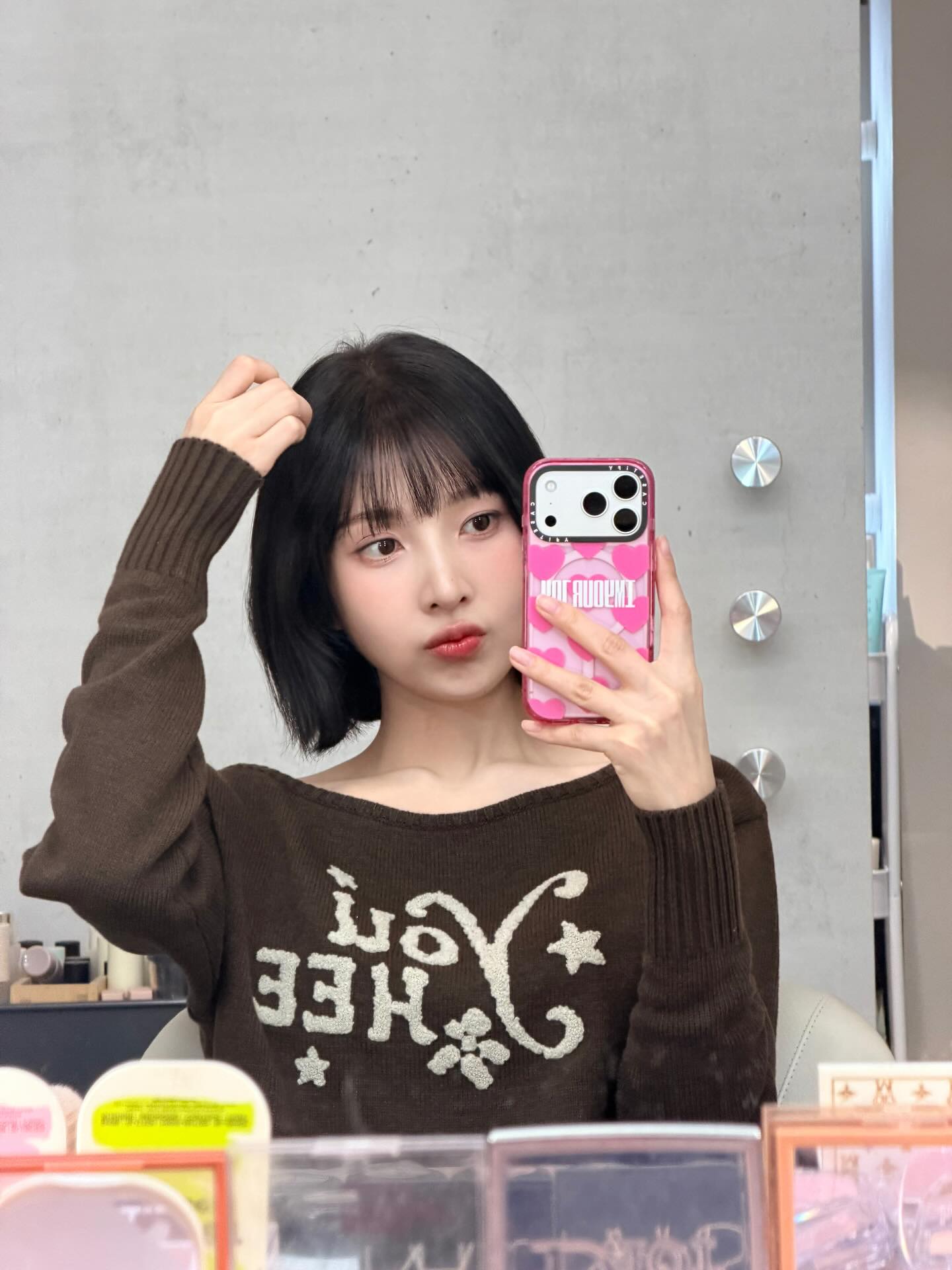예쁜 여자들의 공통점은 앞머리💓
분위기를 바꾸는 가장 쉬운 방법으로 스타일 변신💇‍♀️🤍
 이미지5
