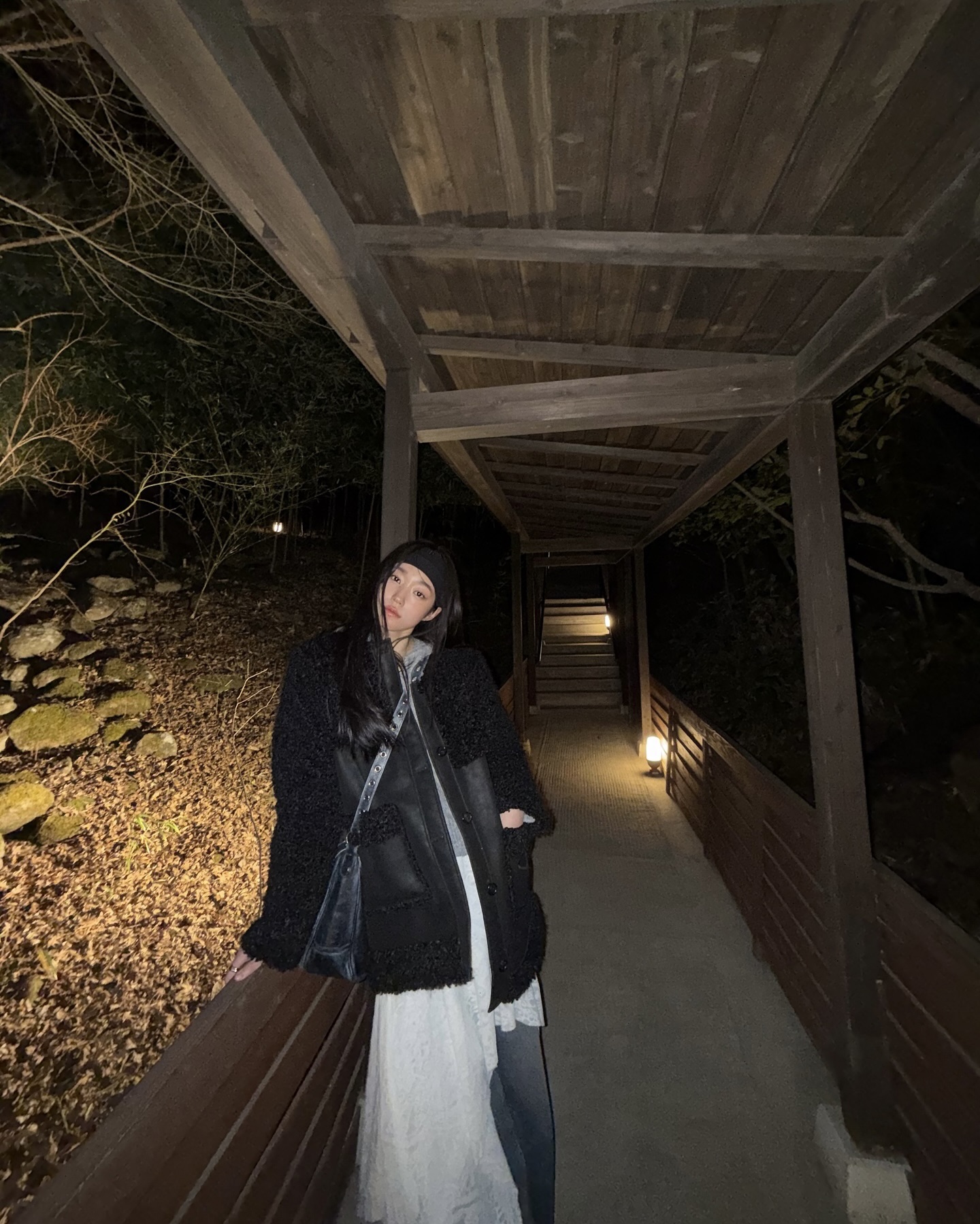 레이어링 쉽게 하는 법? 스칸트지😉
치마보다 편하고, 바지보다 예쁜🖤✨ 스칸트 매력에 빠져봐
이미지4