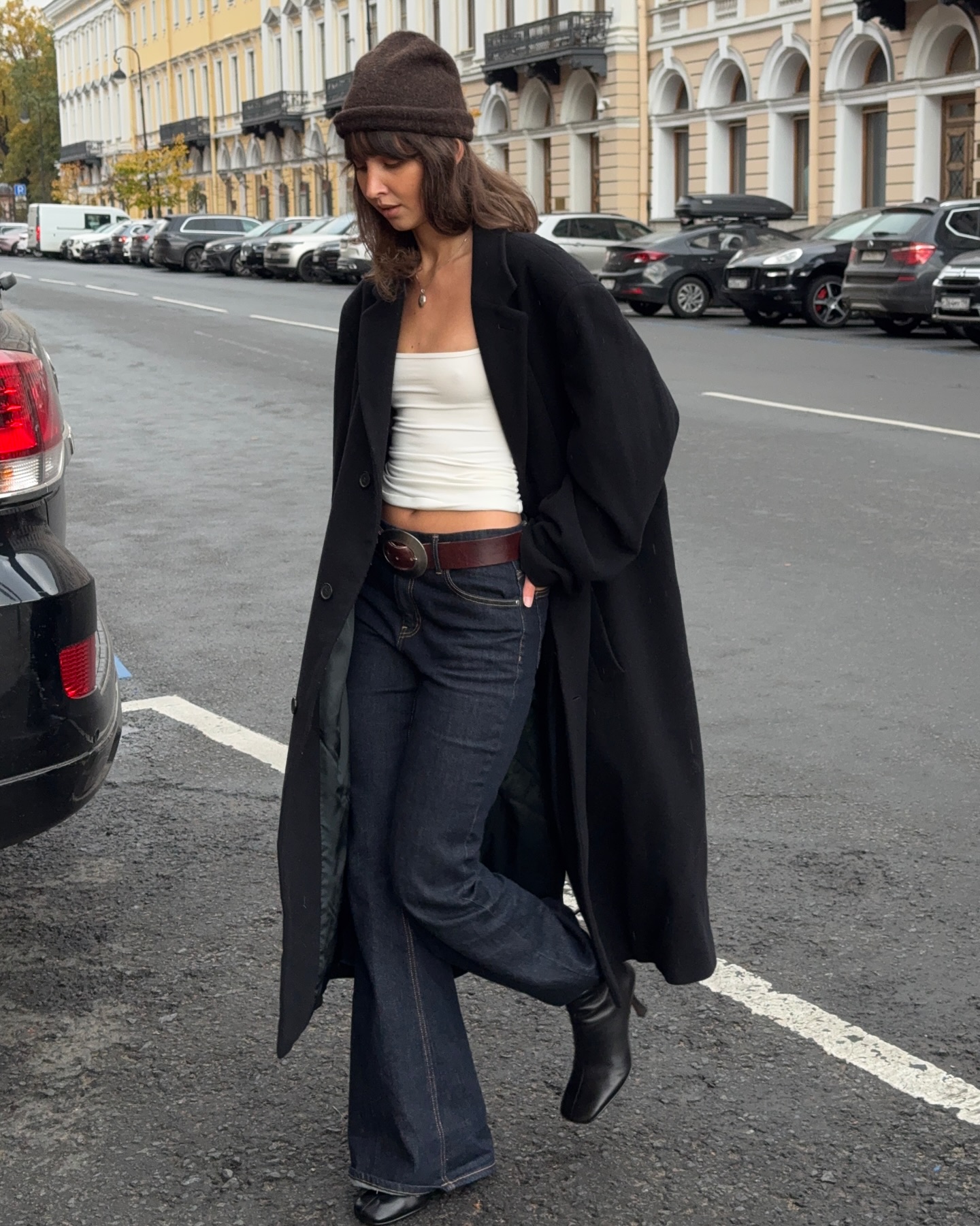 허리는 얇아보이고 다리는 길게✨
마네킹 비율을 완성해주는 부츠컷 팬츠🖤👖 이미지5