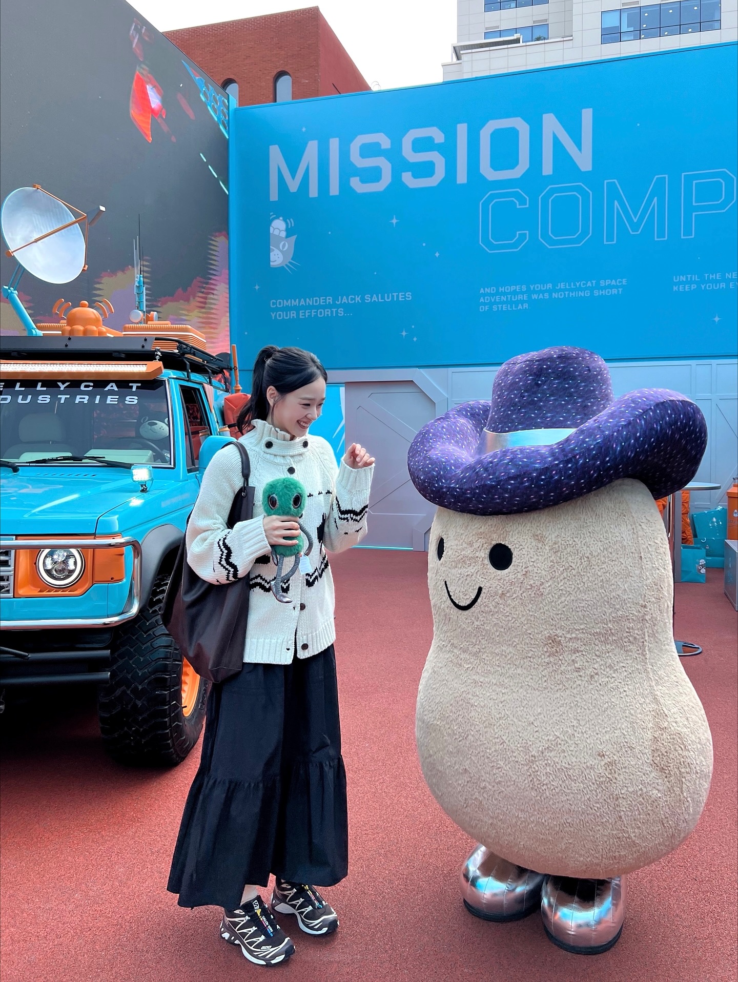 편하고 예쁜 옷 찾는다면?🖤
어디에나 잘 어울리는 롱스커트로 데일리 코디하기👗✨ 이미지5