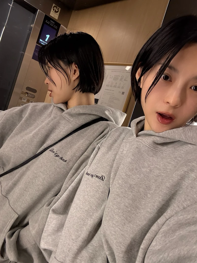 후드티는 가을룩 완성시킬 필수템☑️
스트릿부터 캐주얼까지🎶💫후드티로 100% 활용해 보자 이미지1
