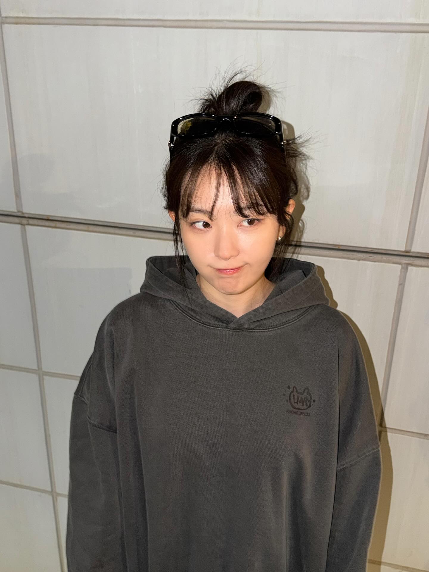 후드티는 가을룩 완성시킬 필수템☑️
스트릿부터 캐주얼까지🎶💫후드티로 100% 활용해 보자 이미지5