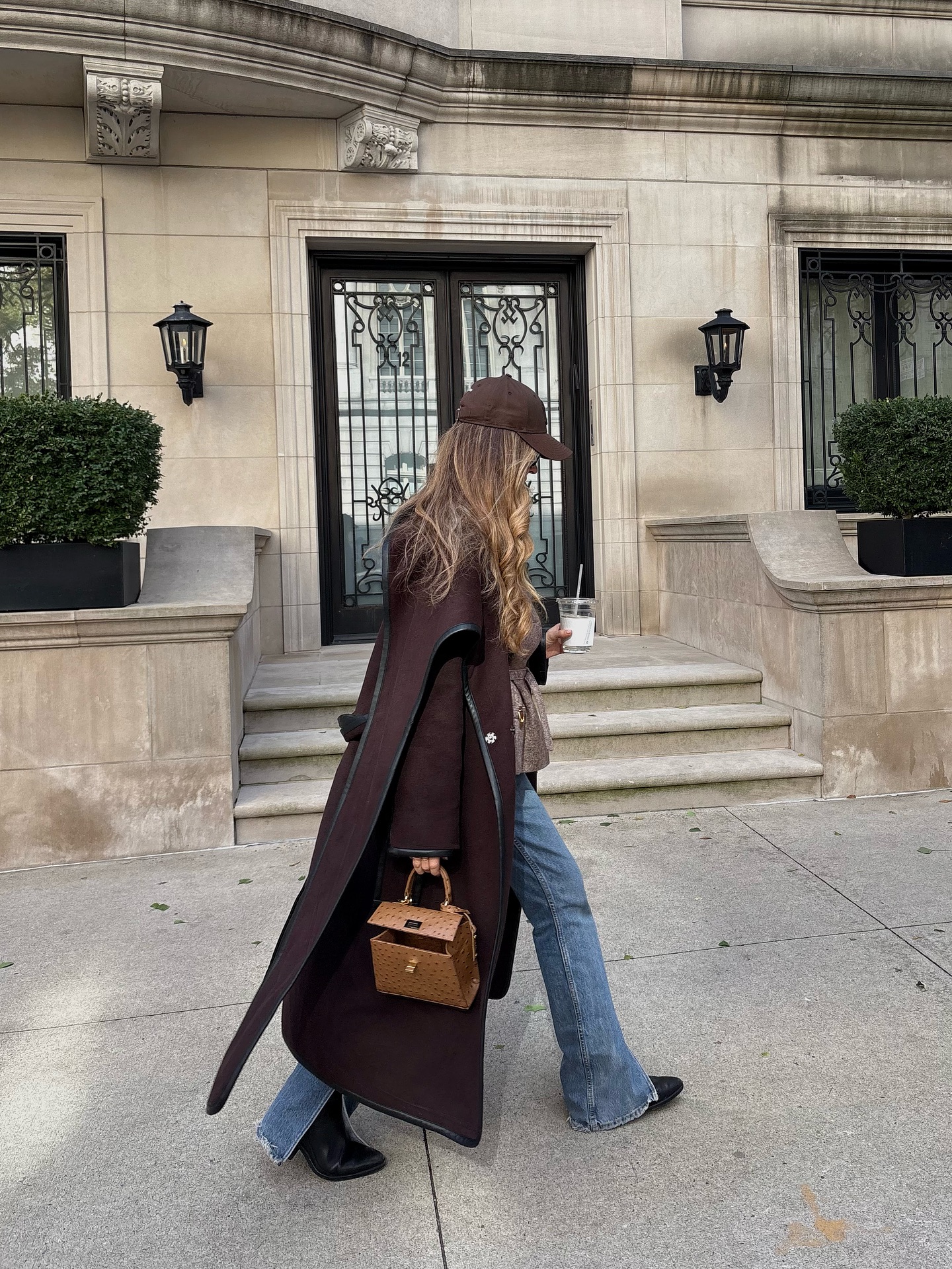 허리는 얇아보이고 다리는 길게✨
마네킹 비율을 완성해주는 부츠컷 팬츠🖤👖 이미지7