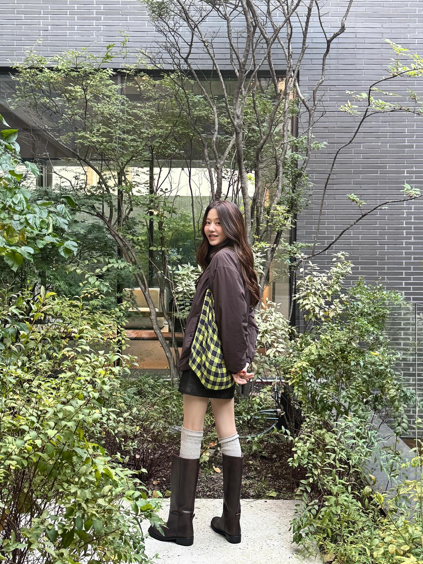 부츠 없는 겨울? 상상도 못해💭
세상 예뻐 보이는 롱부츠👢✨연말까지 분위기 꽉 잡아보자! 이미지2