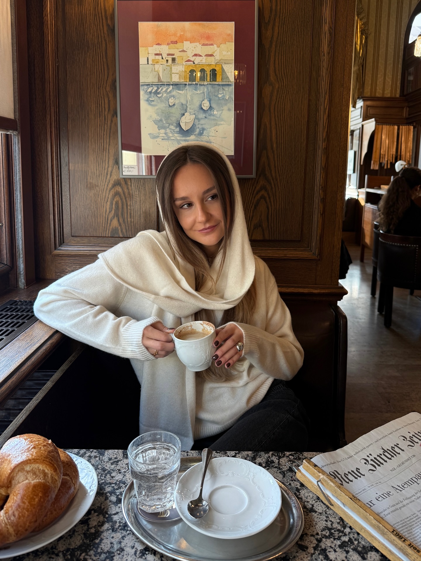 어떤 색 목도리를 둘러볼까?🧣
룩과 비슷한 톤온톤 목도리로 센스 있게 마무리해 봐🤍✨ 이미지6