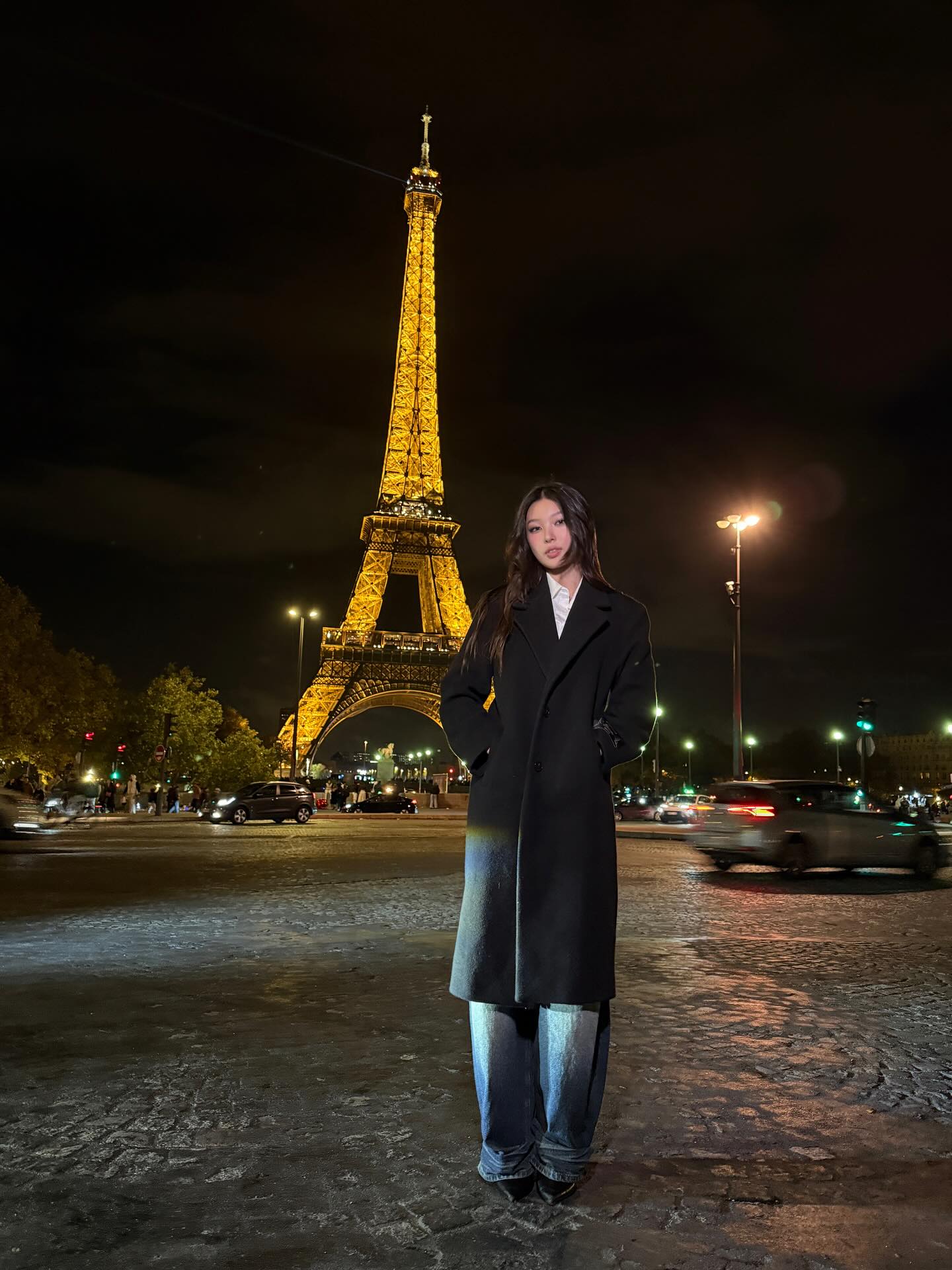 가을 출근룩 필승 조합?🔍
셔츠 위에 코트 하나, 단순하지만 센스 있는 클래식 출근룩💼🤎 이미지3