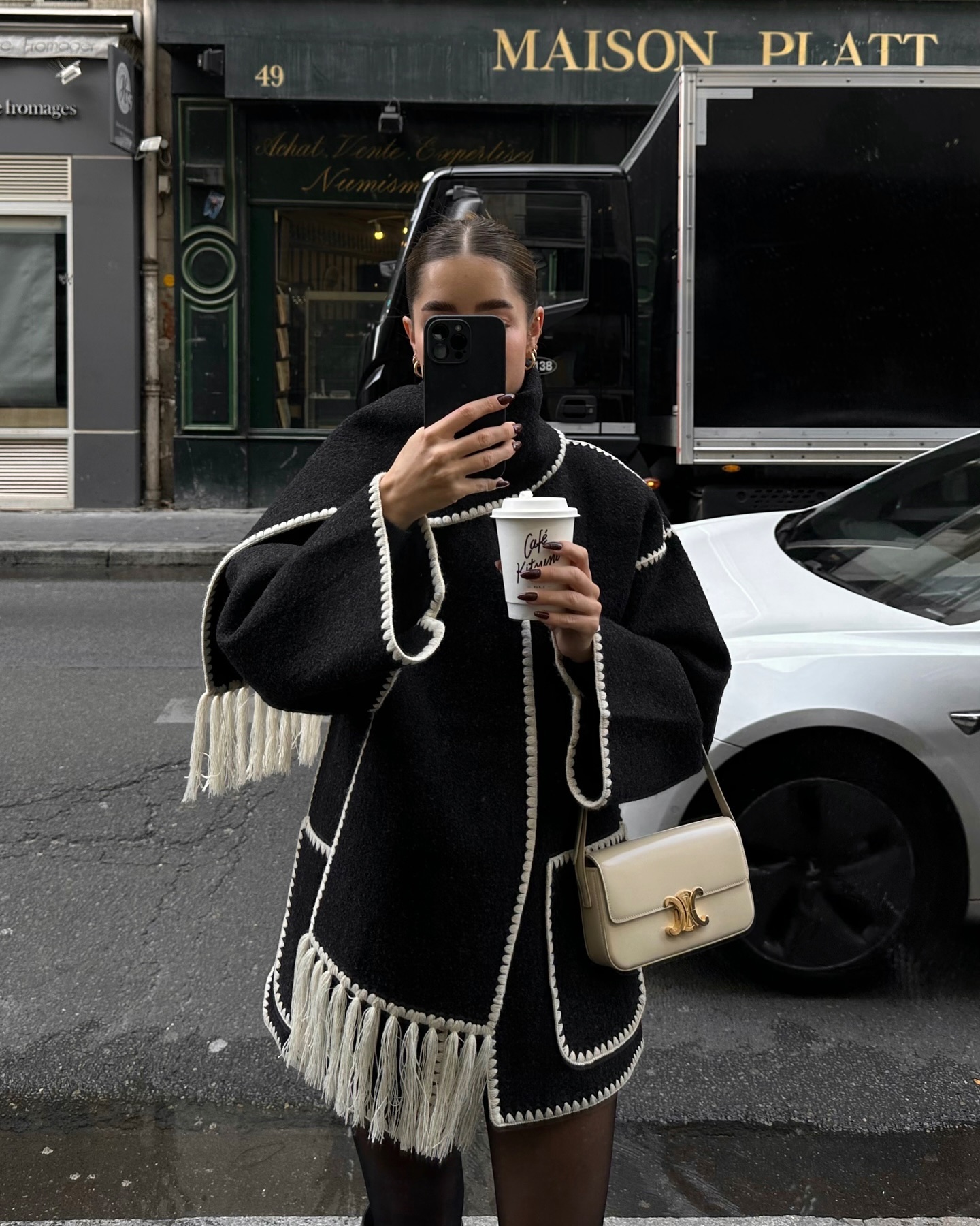 어떤 색 목도리를 둘러볼까?🧣
룩과 비슷한 톤온톤 목도리로 센스 있게 마무리해 봐🤍✨ 이미지1