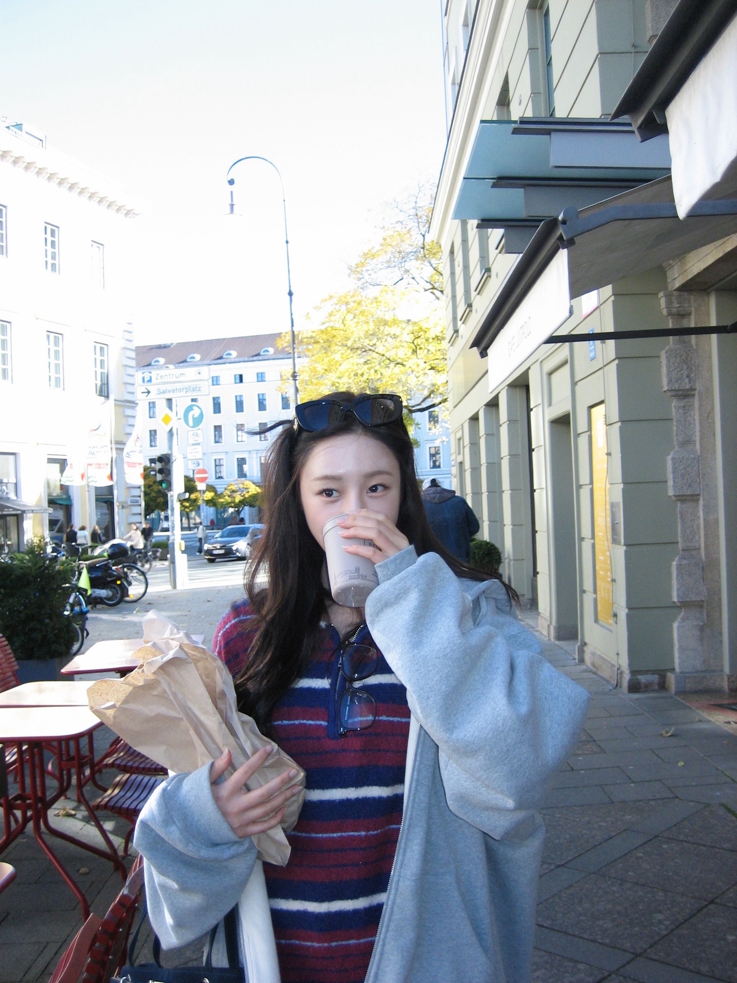 셀럽들도 즐겨 입는다던 후드집업🩶
데일리룩부터 레이어링까지 완벽한 후드집업 지금 꺼내보자🔍🎶 이미지6