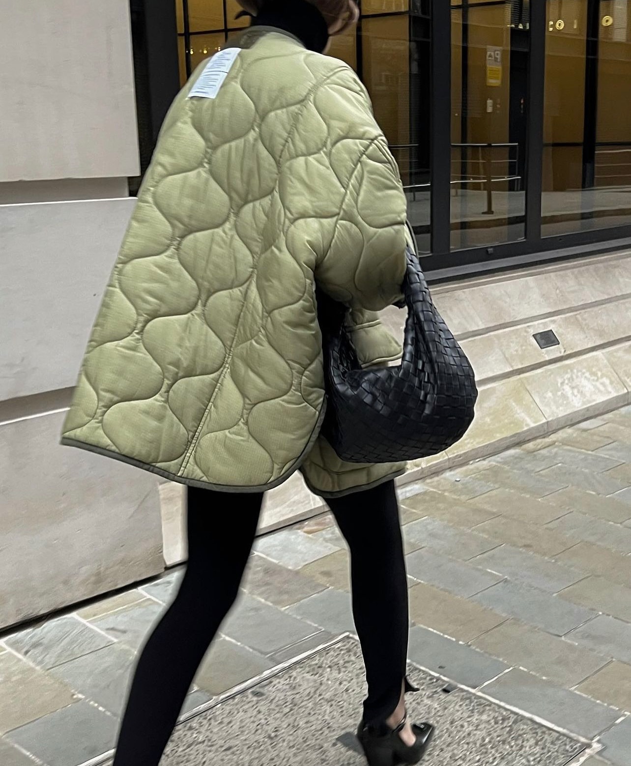부함은 덜고, 따뜻함은 더한 퀼팅🔥
단독으로도, 아우터 이너로도 입기 좋은 퀼팅 재킷 장만하자🛒💚 이미지6
