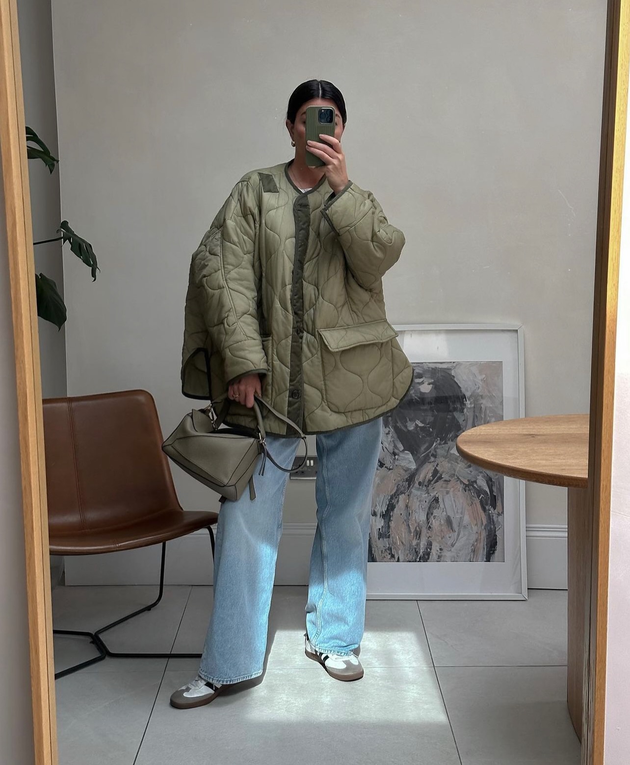 부함은 덜고, 따뜻함은 더한 퀼팅🔥
단독으로도, 아우터 이너로도 입기 좋은 퀼팅 재킷 장만하자🛒💚 이미지5