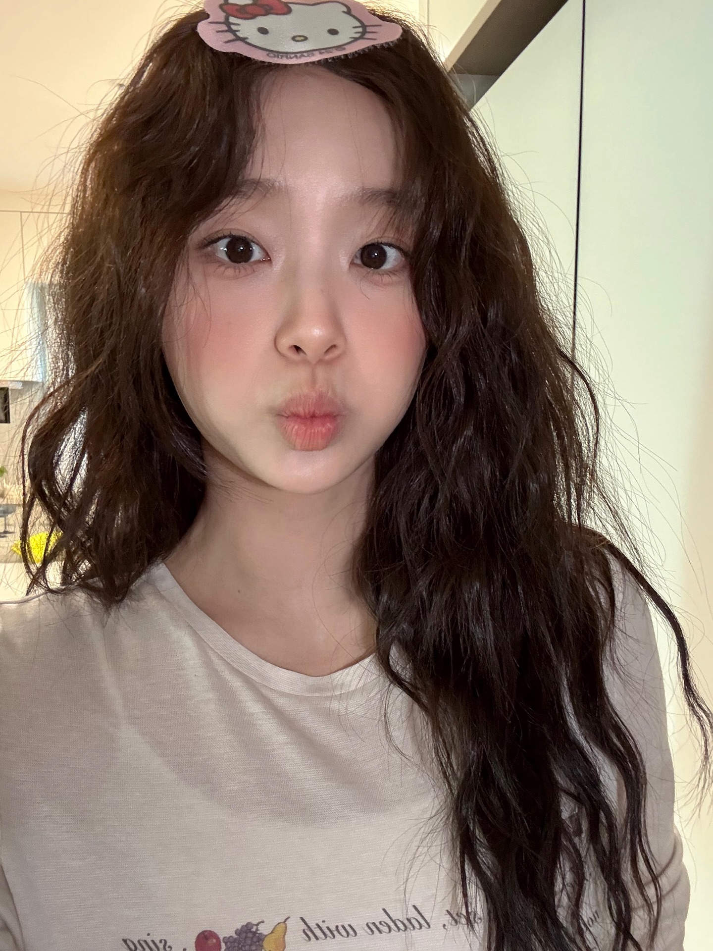 머리 손질 귀찮을 땐 파마🌀
아침 준비 시간을 확 줄여주는 스타일링 비법☕️ 이미지3