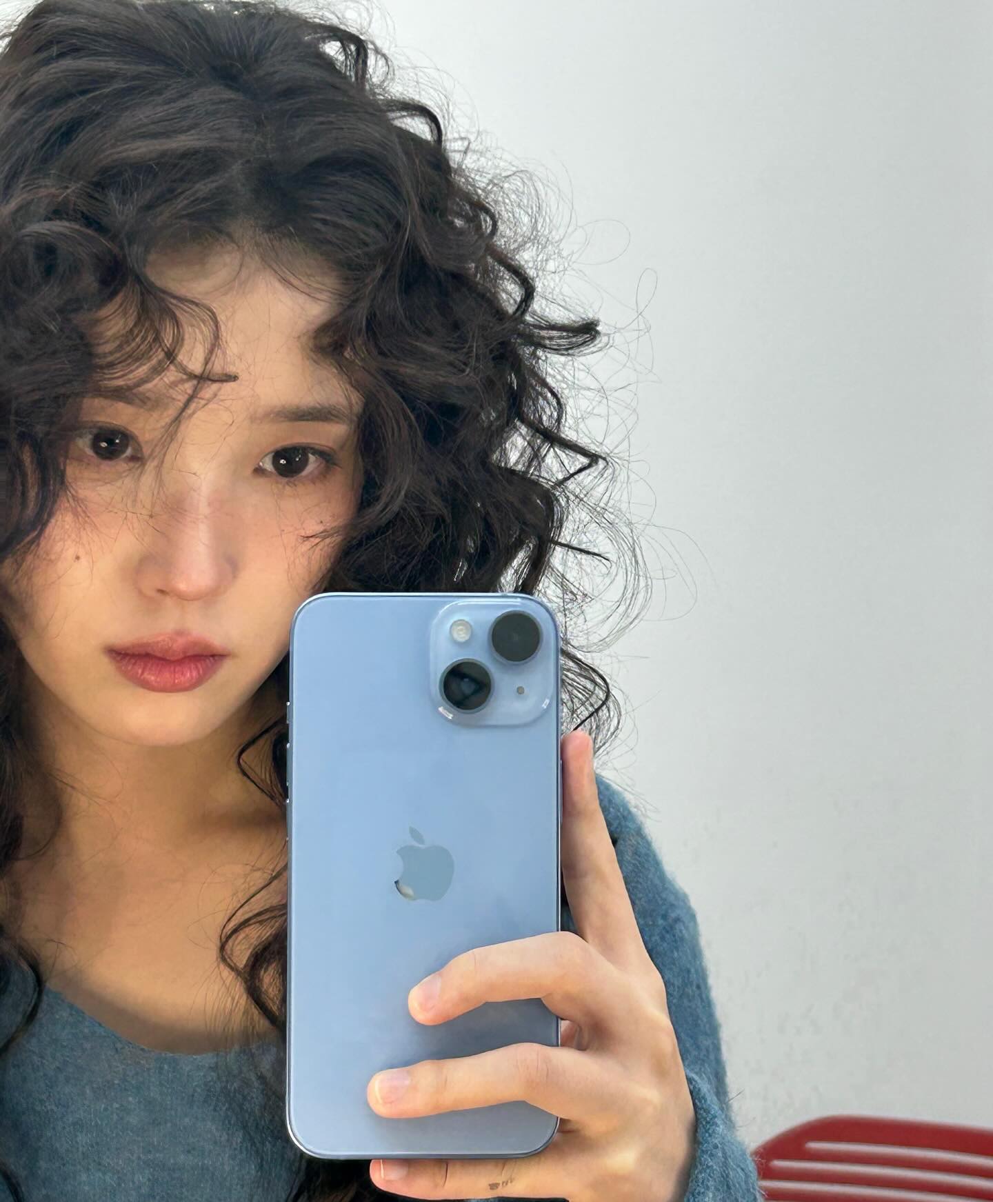 머리 손질 귀찮을 땐 파마🌀
아침 준비 시간을 확 줄여주는 스타일링 비법☕️ 이미지4