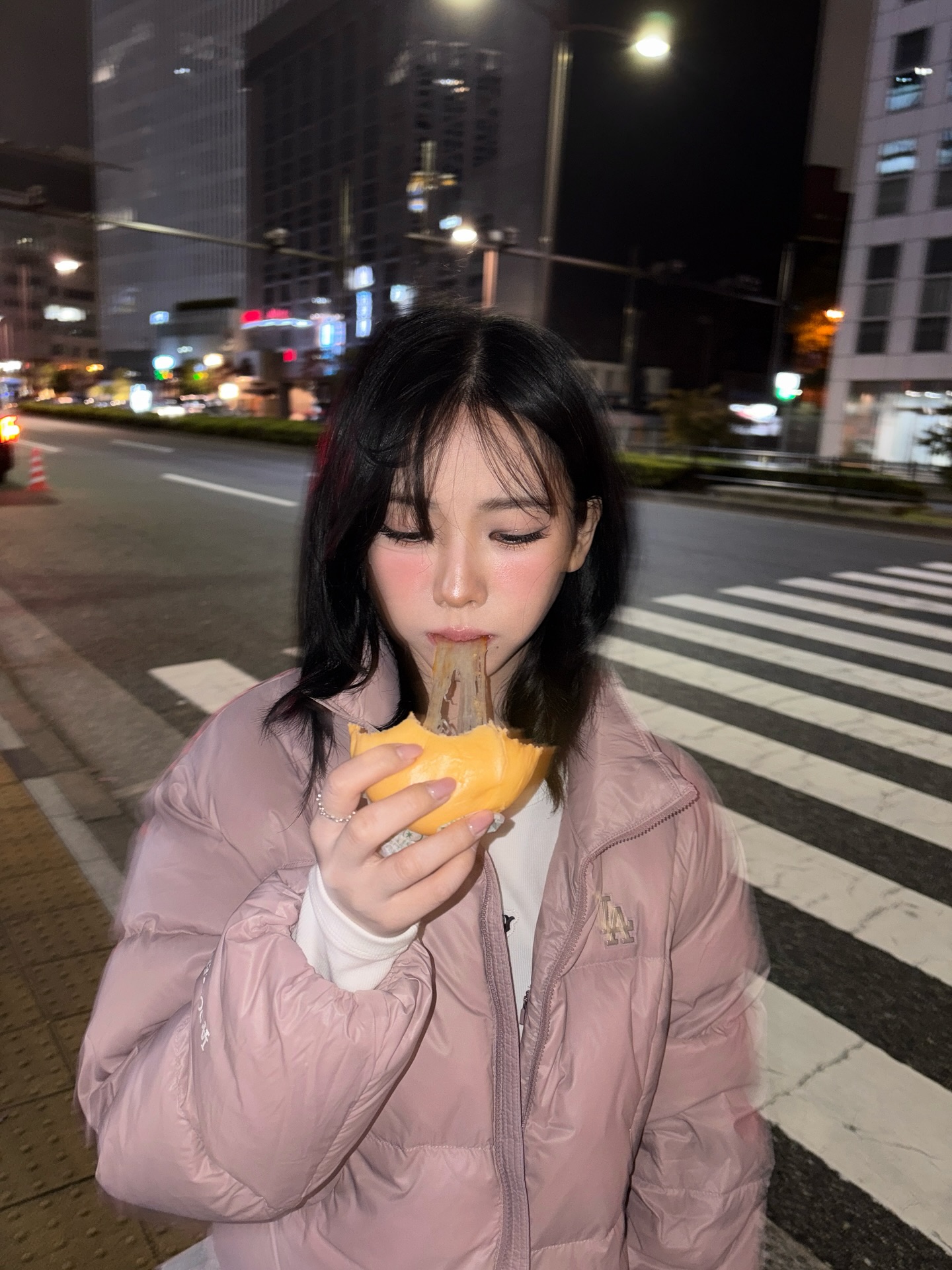 언제까지 검정색만 입을 거야?🖤 이번 겨울엔 컬러로 분위기 바꿔볼 때☃️✨ 이미지