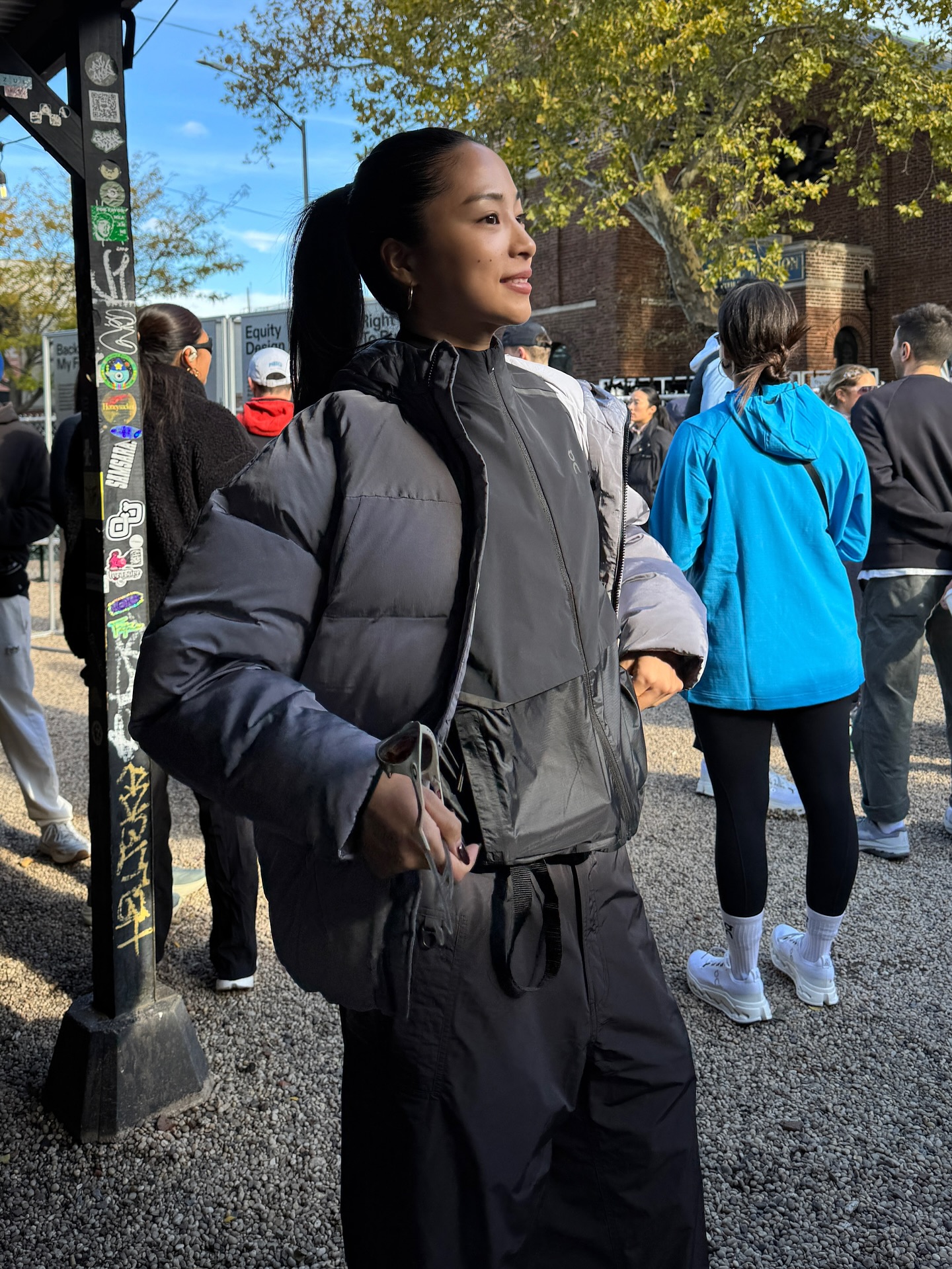 눈이 오나 비가 오나 숏패딩☃️
움직임 많은 날에도 가볍고 든든한 아우터 🏃‍♀️🩶 이미지2