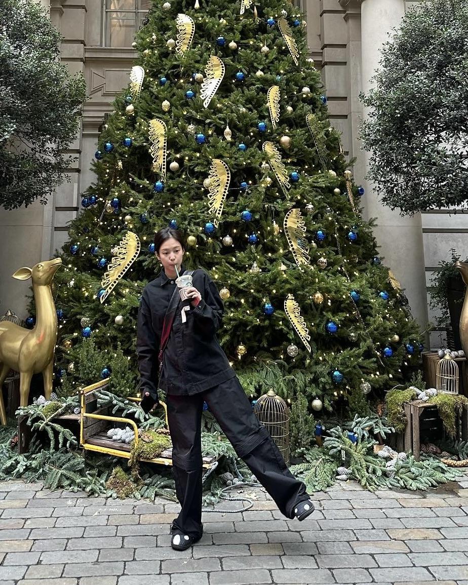 가벼움부터 보온까지 ALL-in🧊
눈 오는 날 신기 좋은 패딩슈즈 한 번 신으면 다른 건 못 신어🩵 이미지3