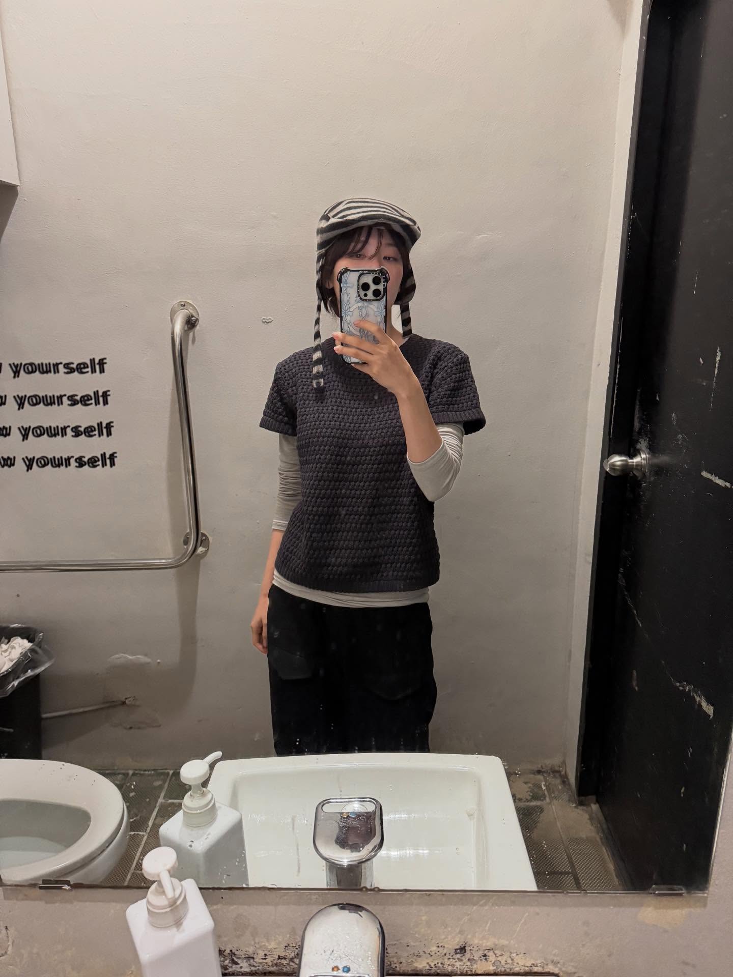 볼캡 질리면 꺼내드는 헌팅캡🖤
묶거나 풀어도 매력 포인트 확실✨🎶헌팅캡으로 무드 바꾸자 이미지5