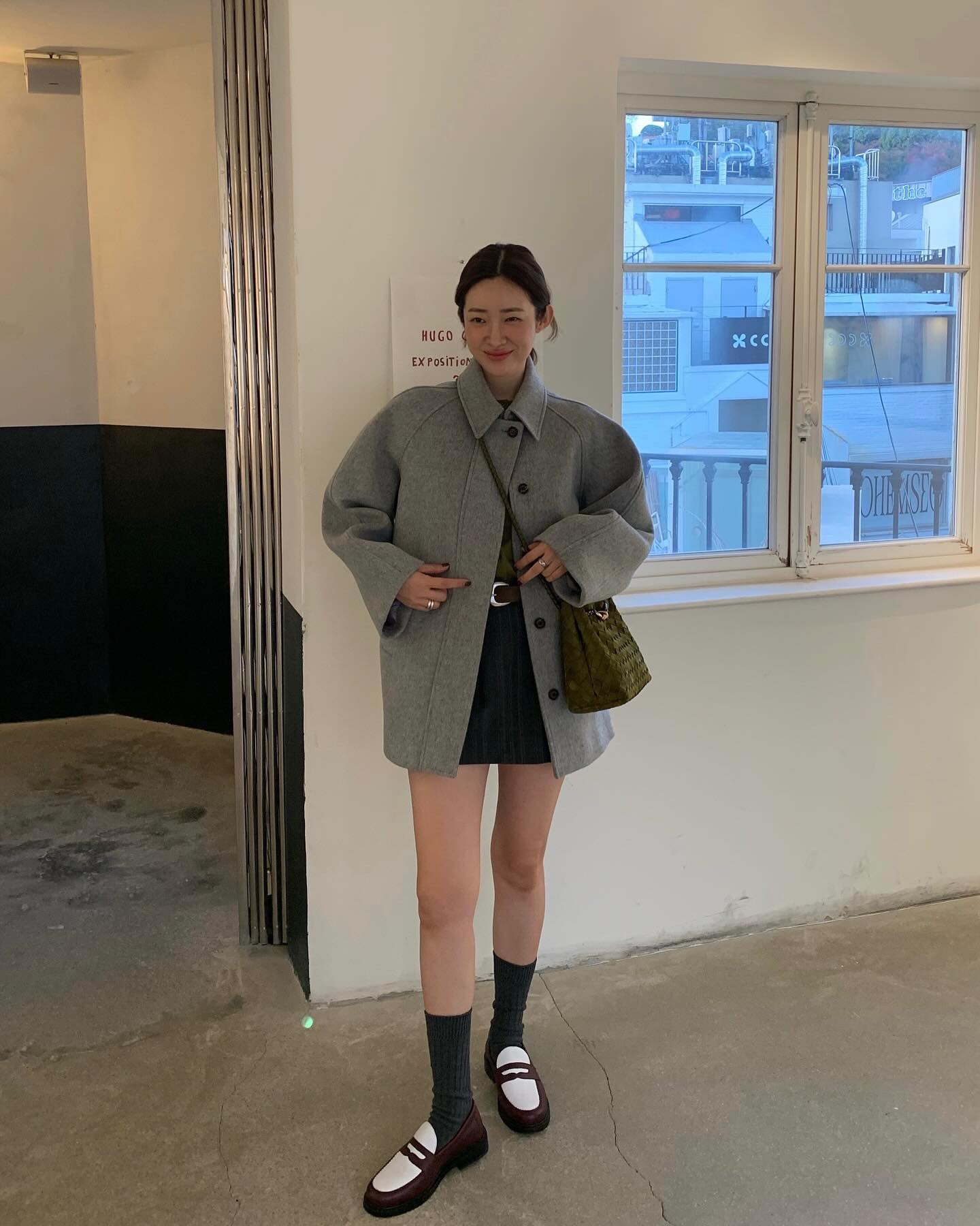 겨울엔 미니멀하게, 숏 코트지💡
헤비 하지 않고 가볍게 입기 좋은 숏 코트로 겨울 시작하자❄️✨ 이미지3