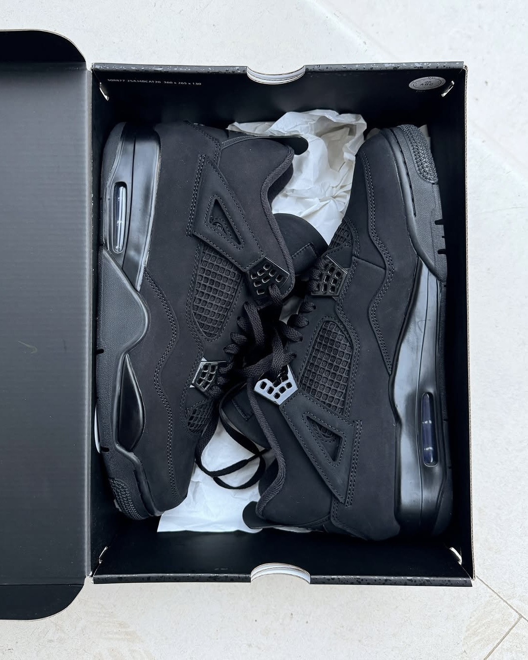 스우시로 돌아온 조던4 블랙캣🐈‍⬛ 이미지5