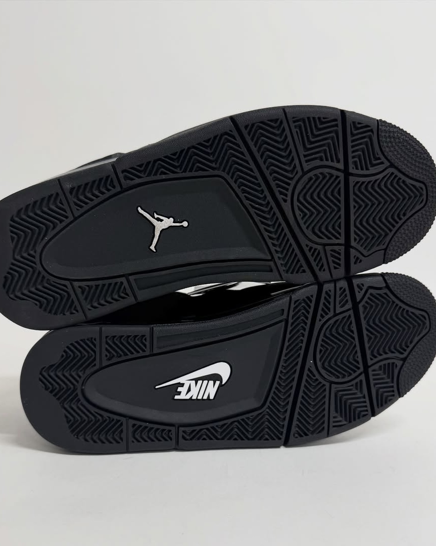 스우시로 돌아온 조던4 블랙캣🐈‍⬛ 이미지8