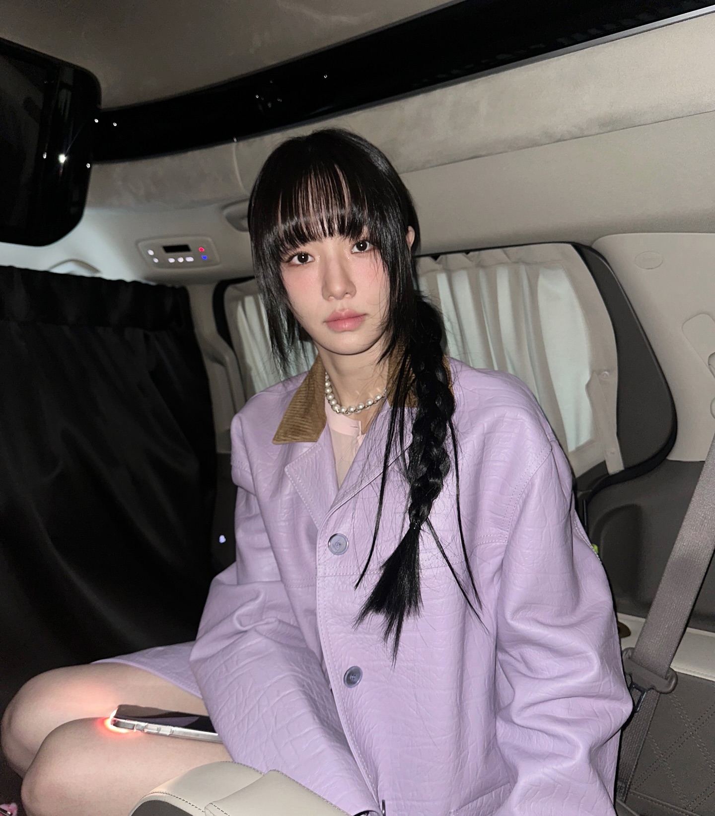 가끔 땋은 머리로, 여리함 가득💓
청순 매력 제대로 살리는 포인트✨💘한 쪽으로 땋아 보자 이미지1