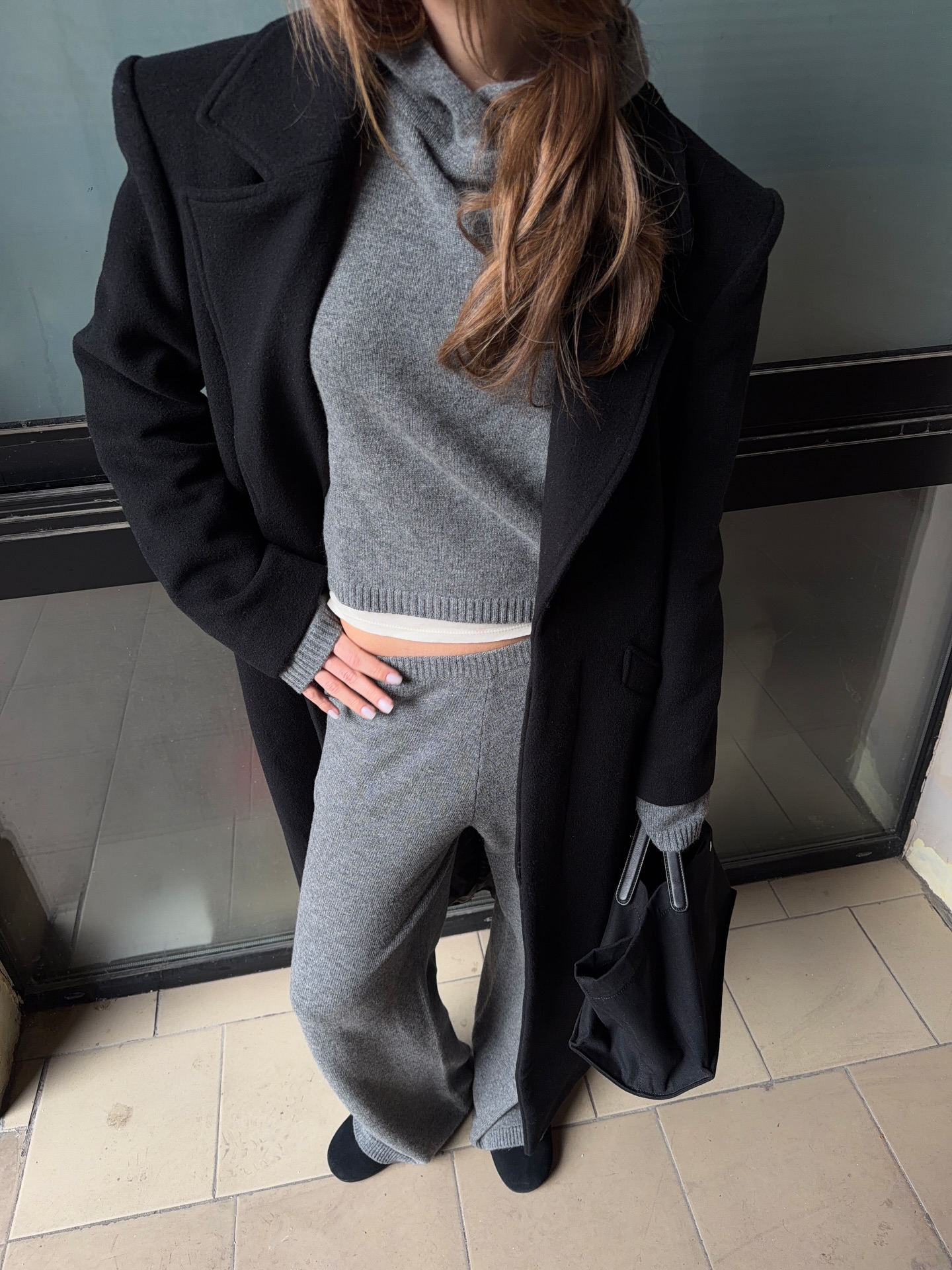 롱 코트 + 니트는 겨울 완벽 조합❄️
내일부터 영하🌡️🧶 포근한 니트와 롱 코트로 따숩게 입자 이미지6