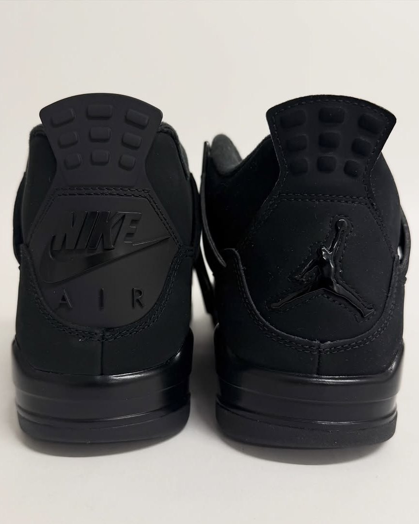 스우시로 돌아온 조던4 블랙캣🐈‍⬛ 이미지7