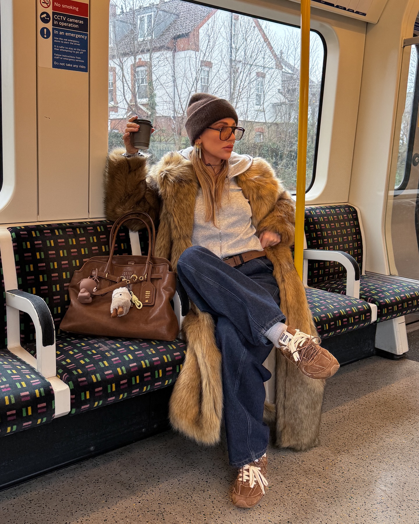 퍼코트 하나로 겨울 준비 완료🧸
겨울엔 이만큼 따뜻한 아우터 또 없죠❄️🤎 이미지6