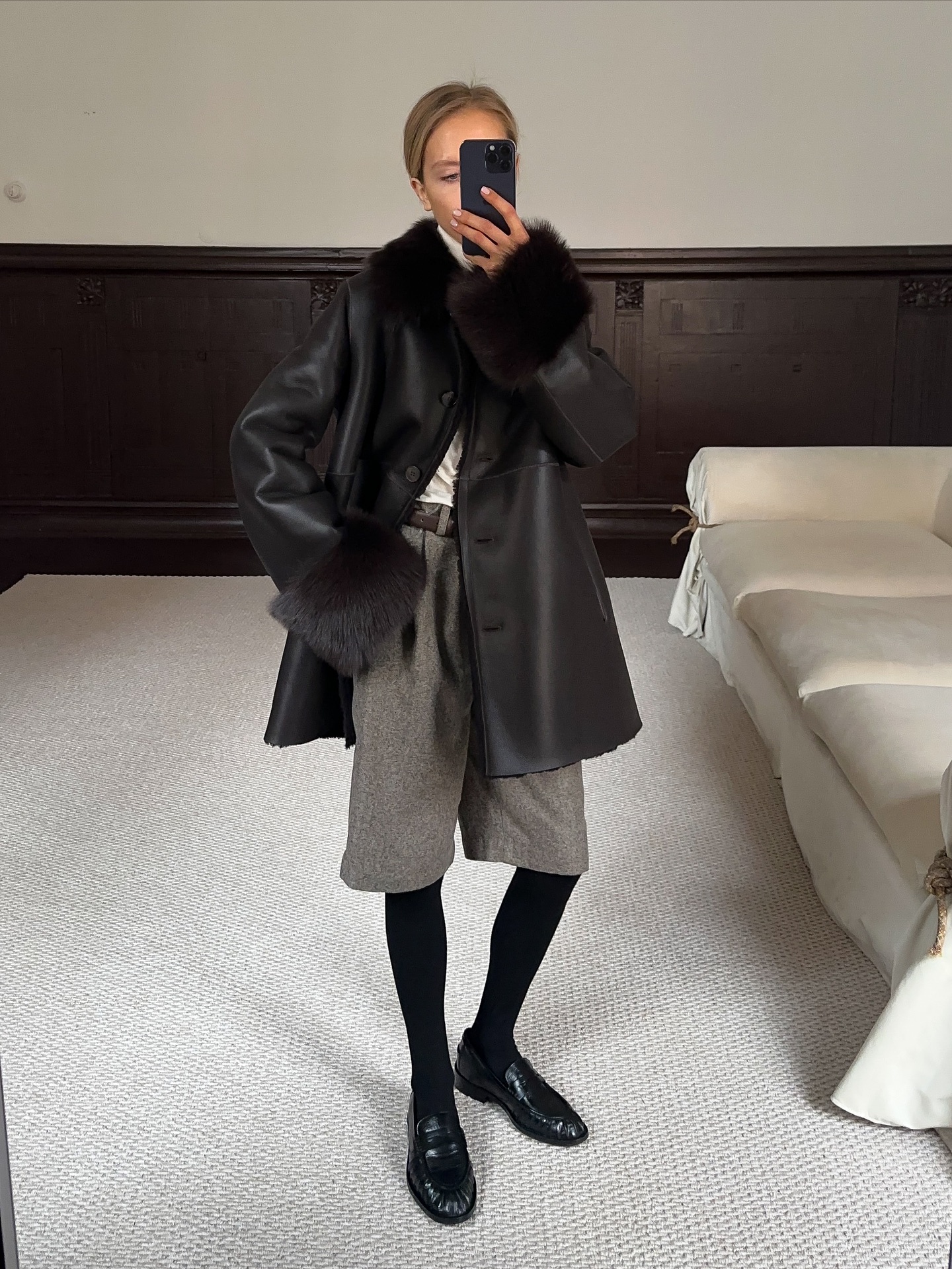 오늘은 무스탕 입고 나가볼까?🧸
영하에도 끄떡없는 포근 무스탕으로 데일리룩 완성해 보자🤎🖤 이미지3