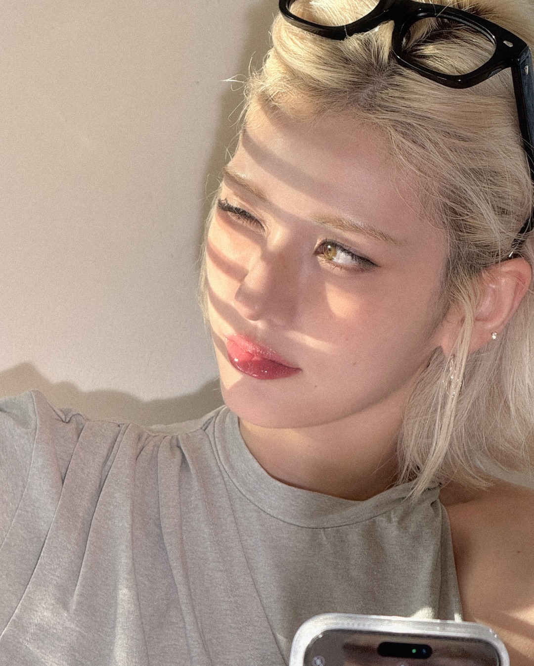 빛날수록 더 예쁜 것은?💡
은은하게 빛날수록 더 예쁜 글로우립으로 분위기 완성💄✨ 이미지6