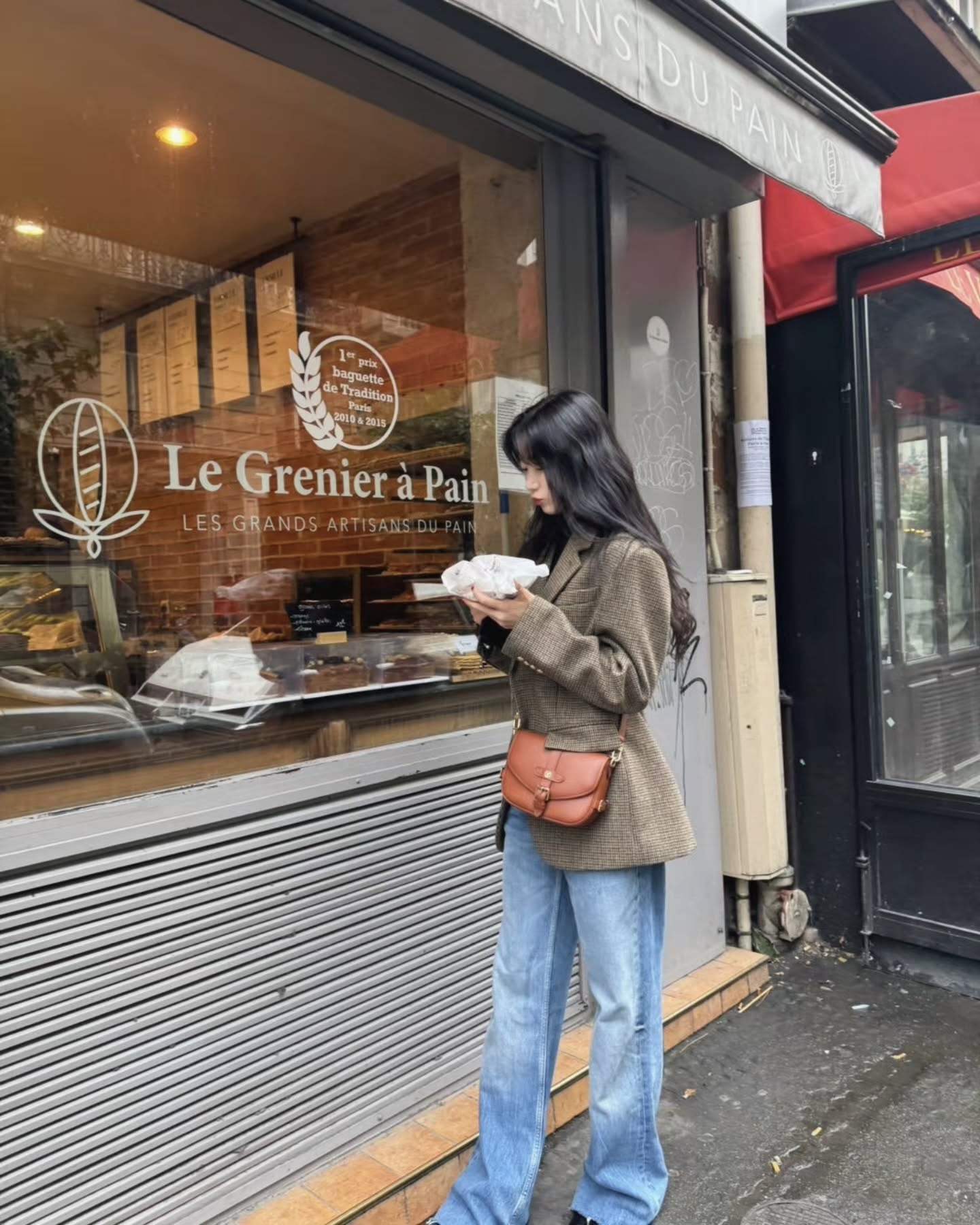 와이드 팬츠 유행 끝나지 않았어🙌🏻
모던? 캐주얼? 다 가능해💡💙@와이드 데님 코디 참고해 이미지4