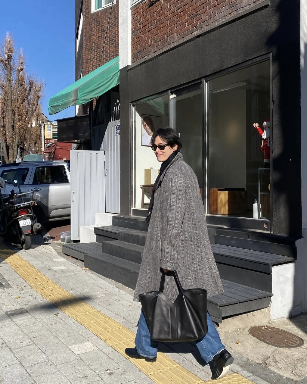 느좋남은 생로랑 Y 토트백💼 이미지1