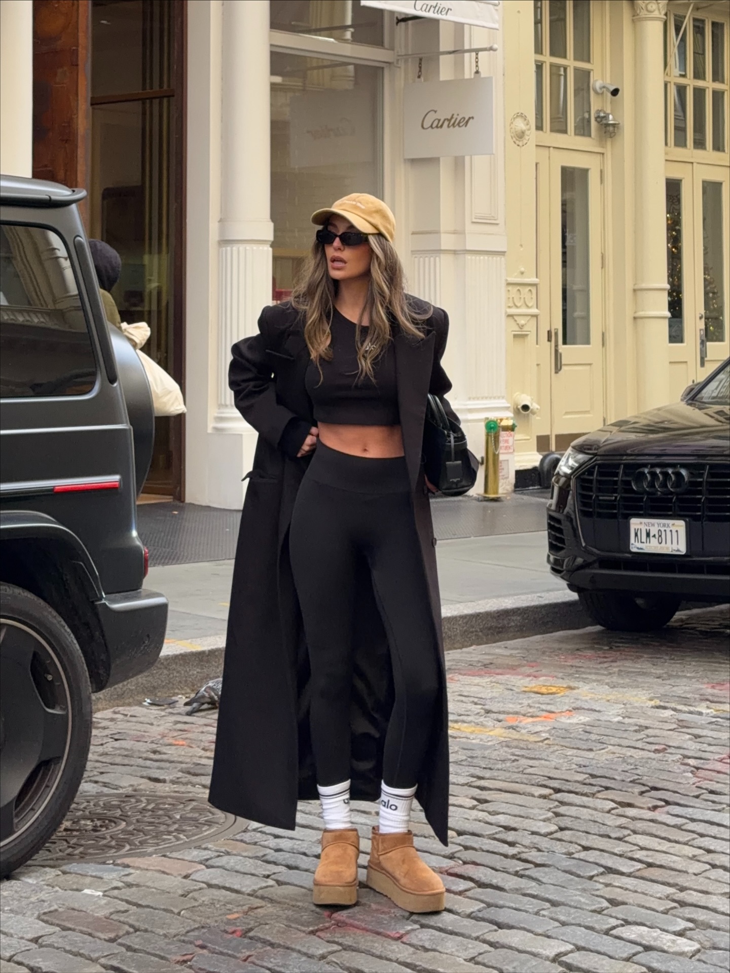 따뜻함을 더한 맥시코트🤎
길게 떨어지는 라인으로 겨울 분위기 완성🌨️✨ 이미지7