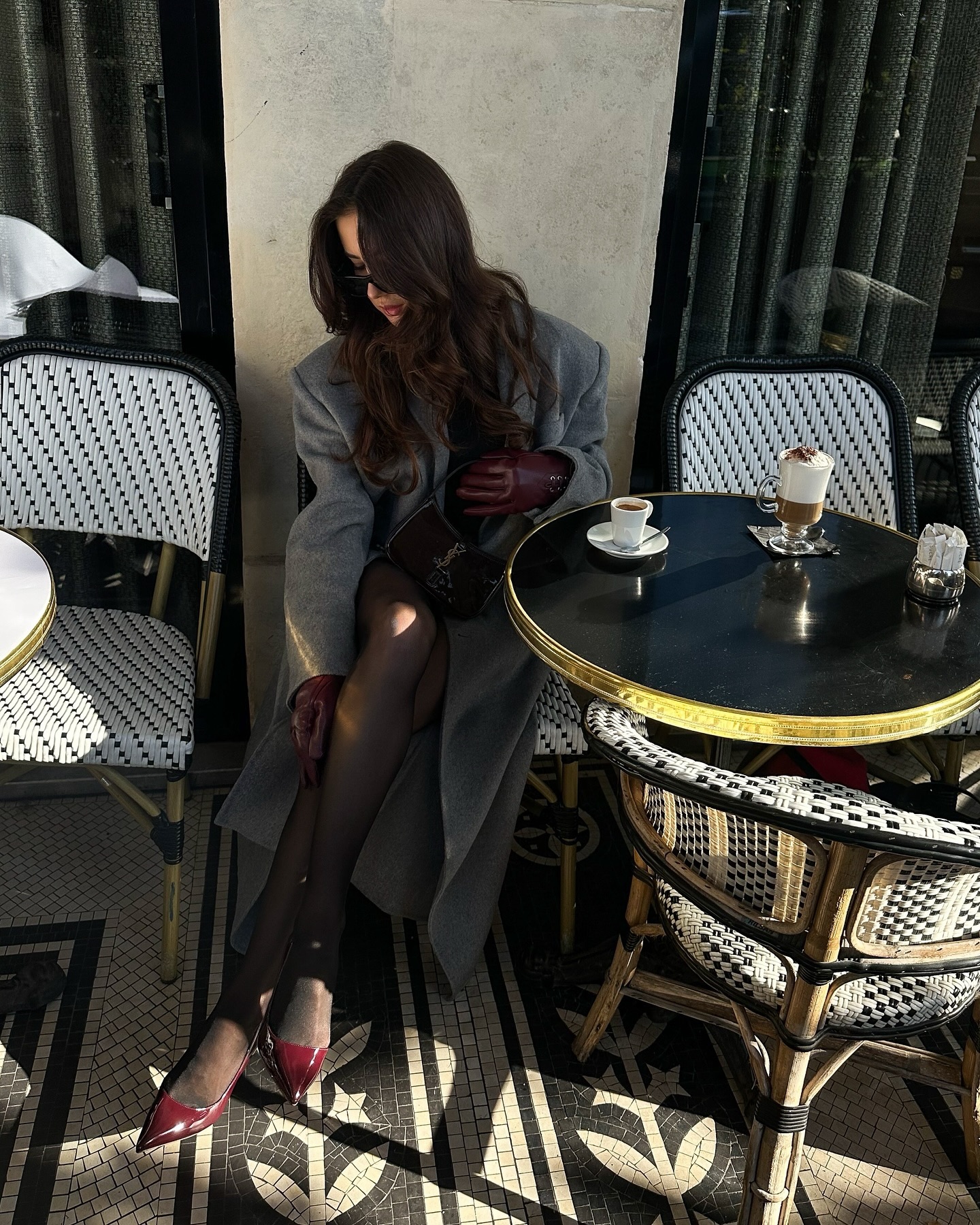 맨다리 춥잖아🖤스타킹으로 힘주자
은은히 드러나는 실루엣이 더 매력적인 블랙 시스루 스타킹✨🐈‍⬛ 이미지5