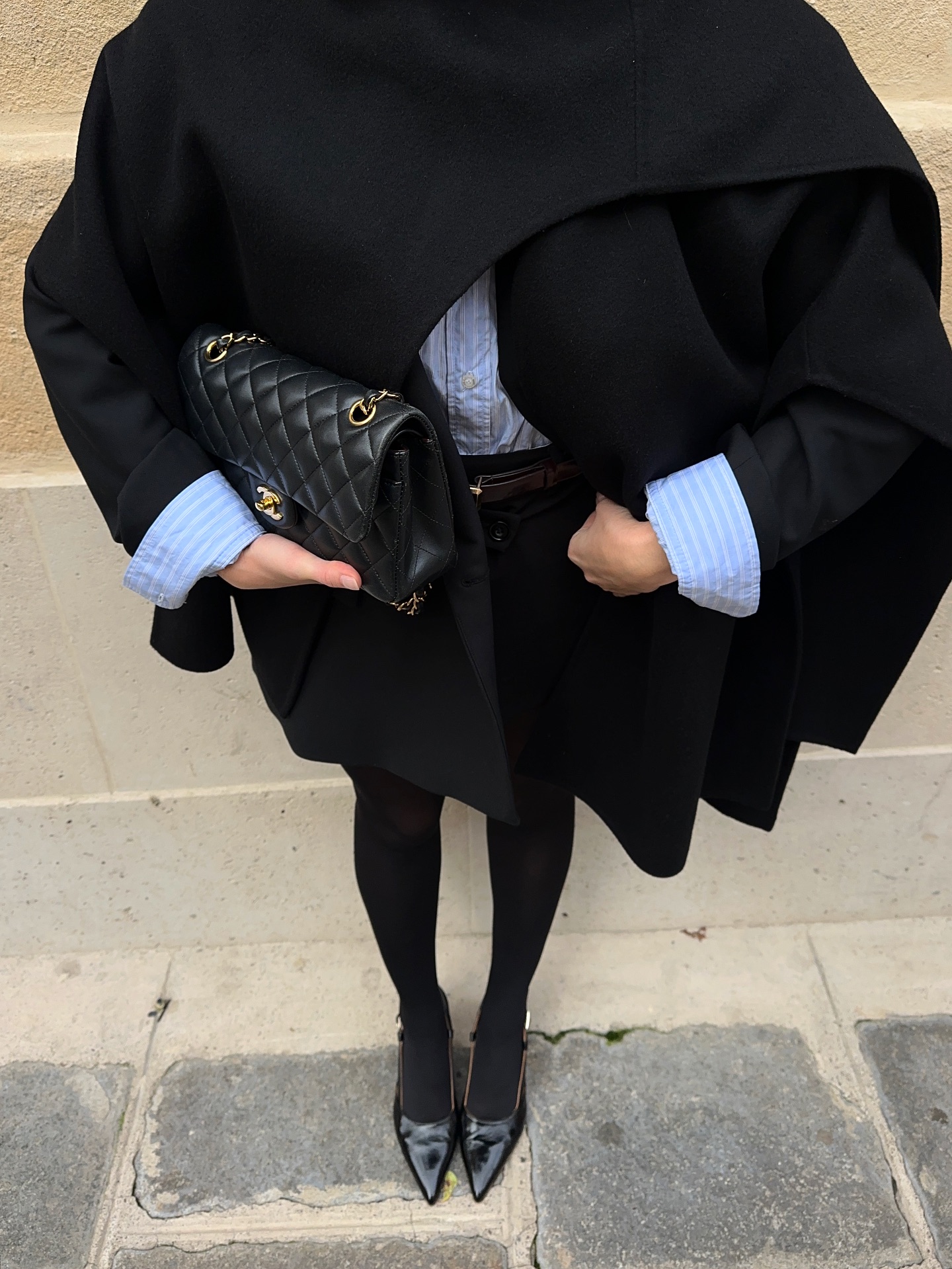 맨다리 춥잖아🖤스타킹으로 힘주자
은은히 드러나는 실루엣이 더 매력적인 블랙 시스루 스타킹✨🐈‍⬛ 이미지2