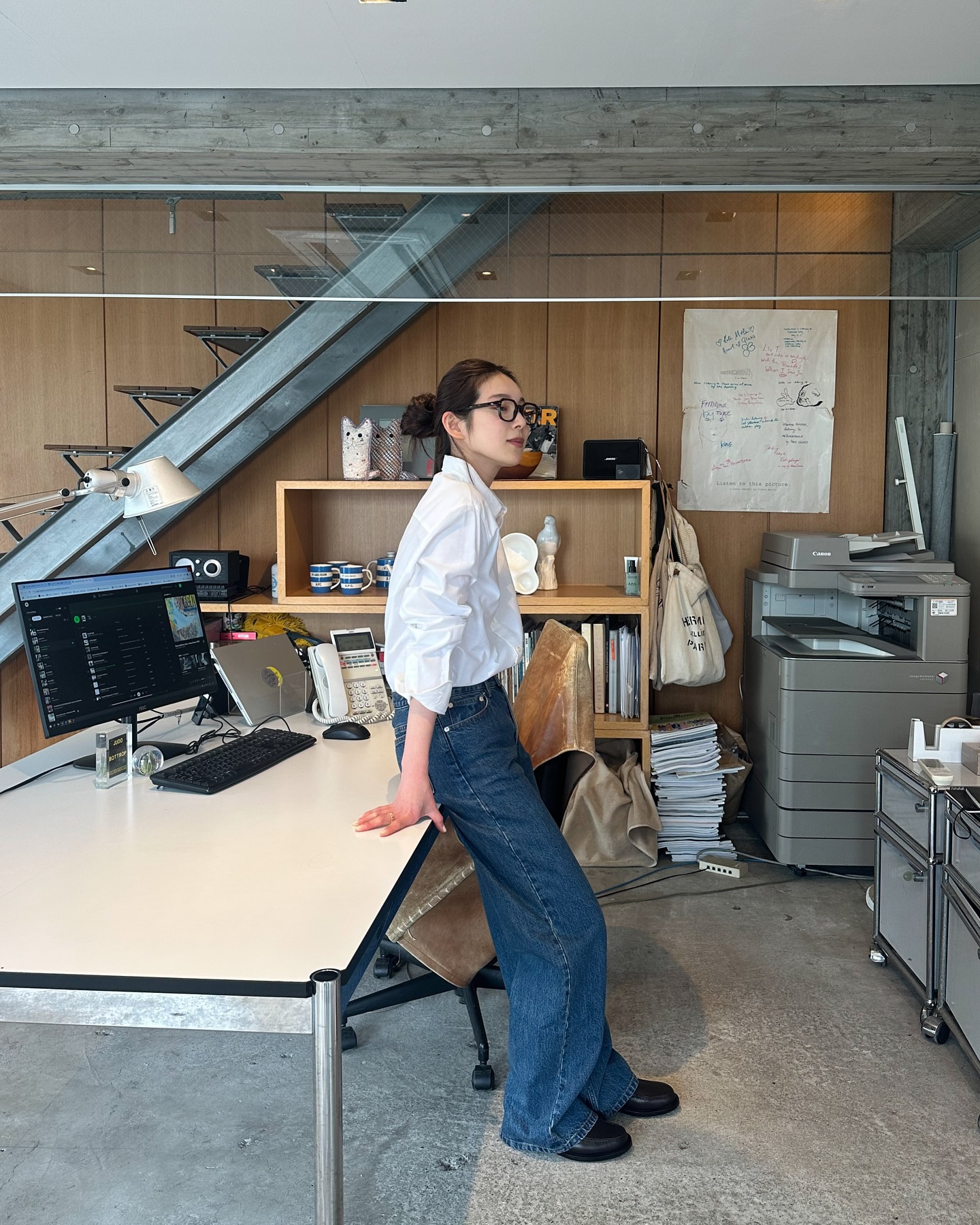 와이드 팬츠 유행 끝나지 않았어🙌🏻
모던? 캐주얼? 다 가능해💡💙@와이드 데님 코디 참고해 이미지5