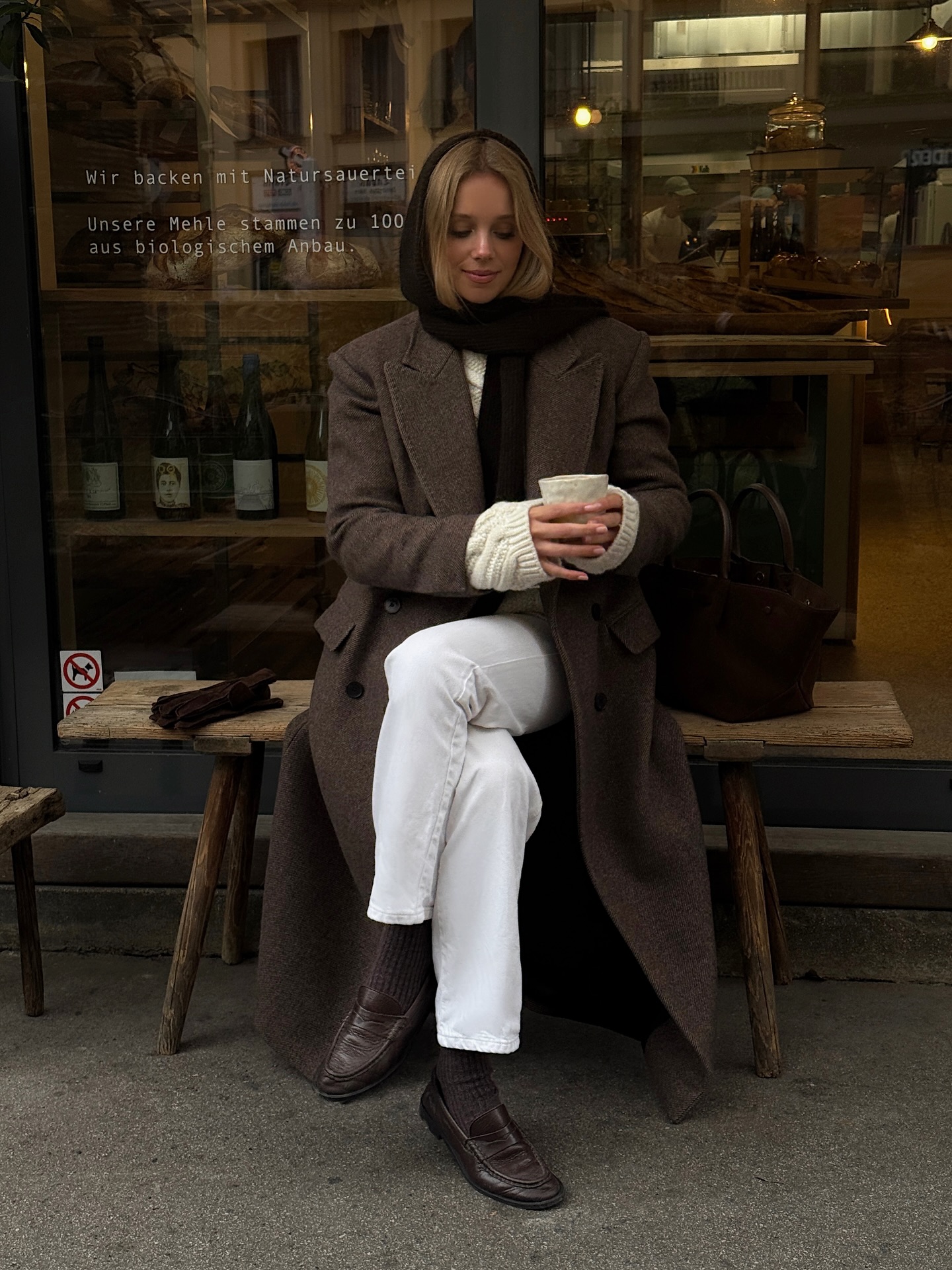 따뜻함을 더한 맥시코트🤎
길게 떨어지는 라인으로 겨울 분위기 완성🌨️✨ 이미지6