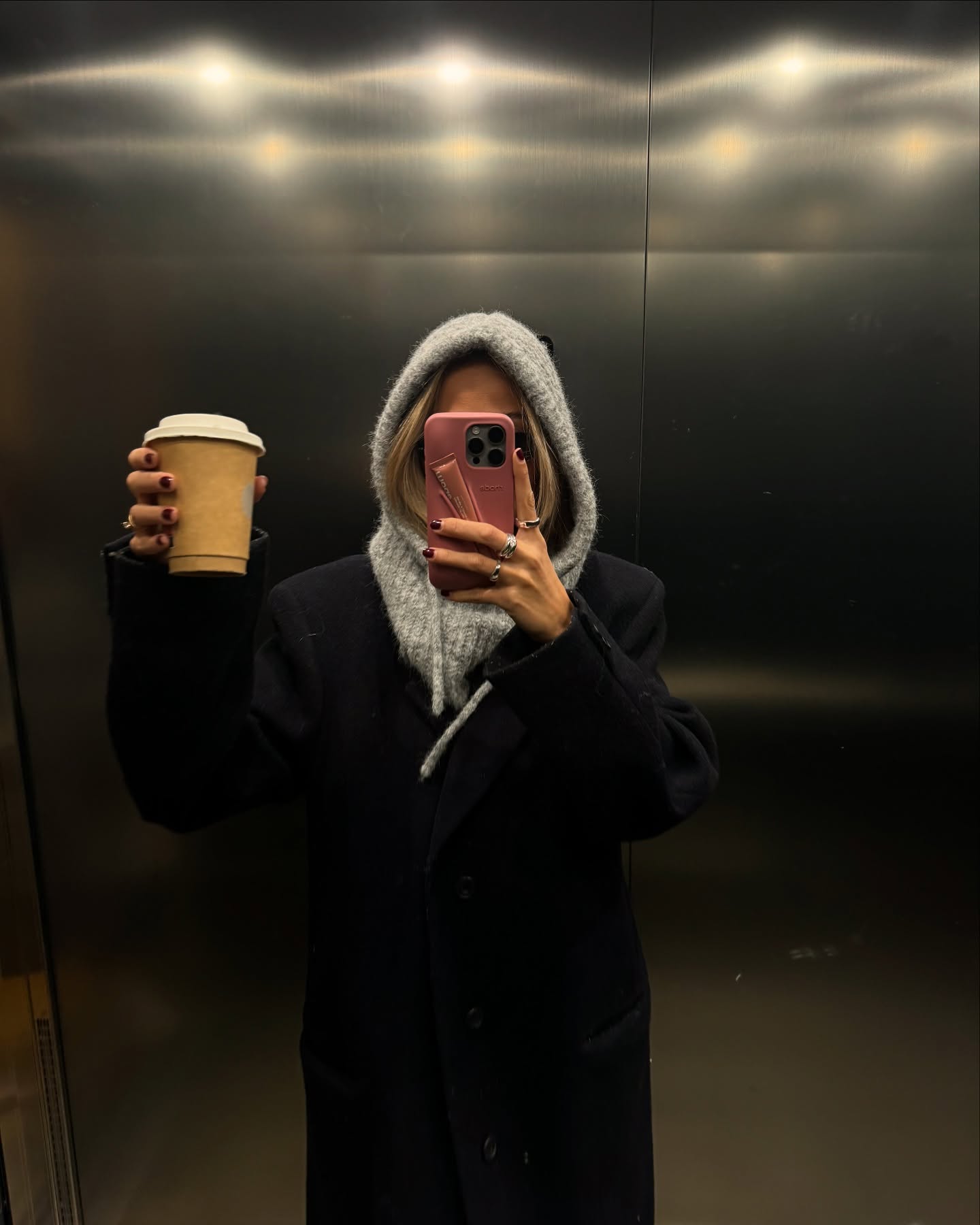 눈 오는 날 하나만 써도 따뜻해🩶
겨울엔 머리부터 목까지 따뜻하게 바라클라바 챙기기🧶 이미지4