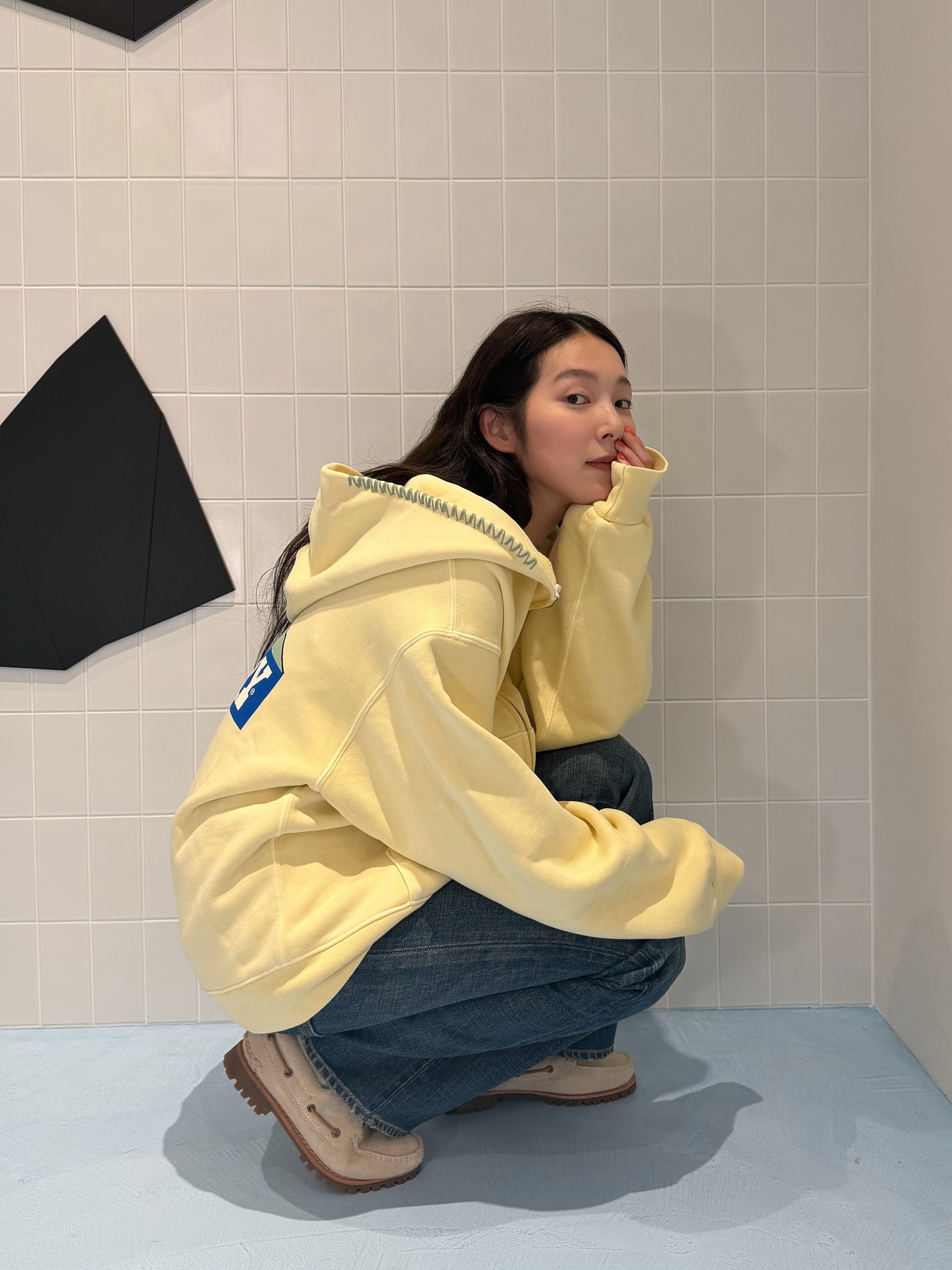 겨울에도 후드집업은 필수야🪄
추워진 날씨엔 겹쳐 입어야지🔍👀 후드집업부터 챙겨봐요 이미지1