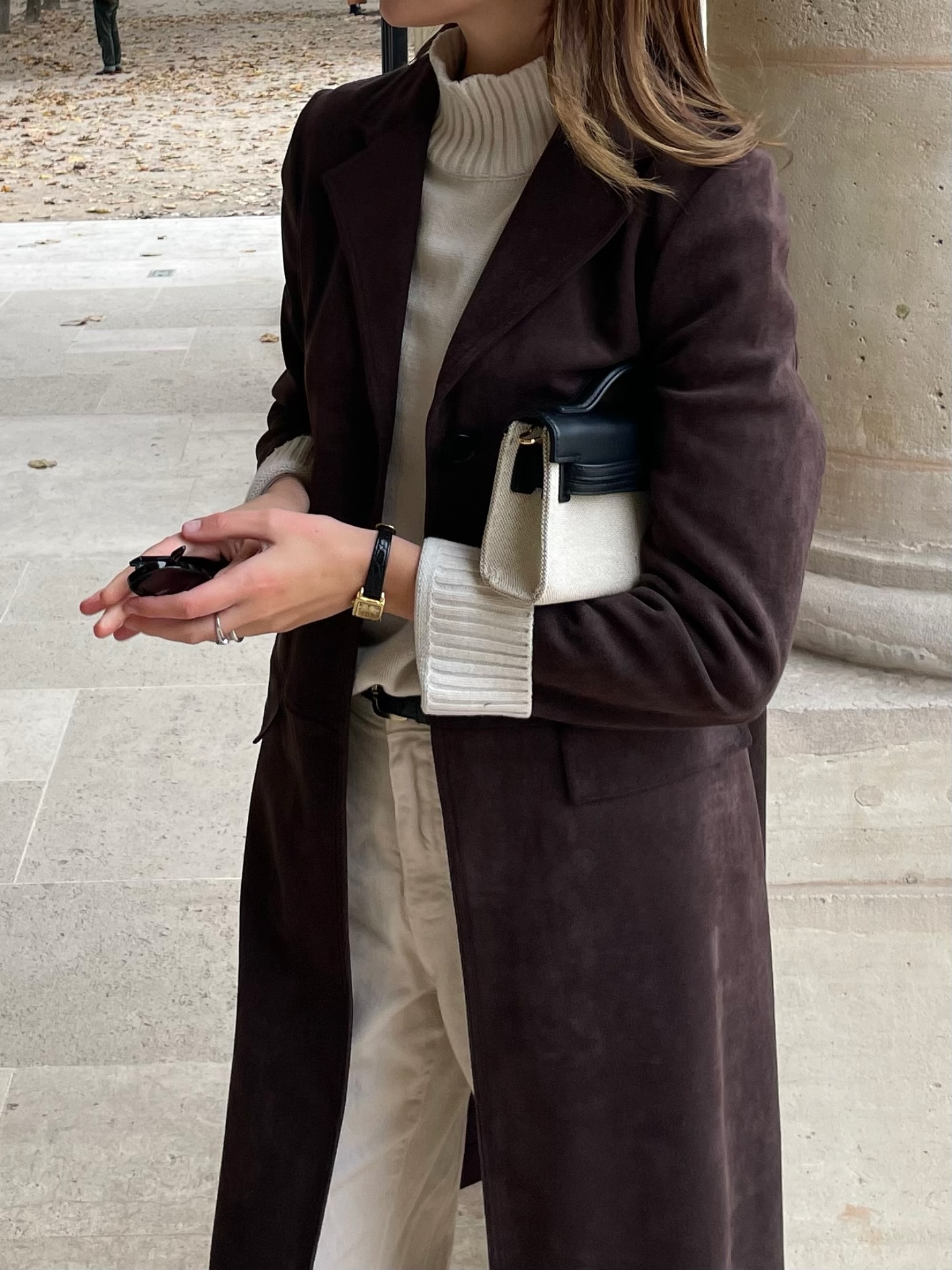 겨울룩을 더 세련되게🤍
화이트 팬츠로 밝고 담백한 겨울 스타일 완성해보세요✨ 이미지5