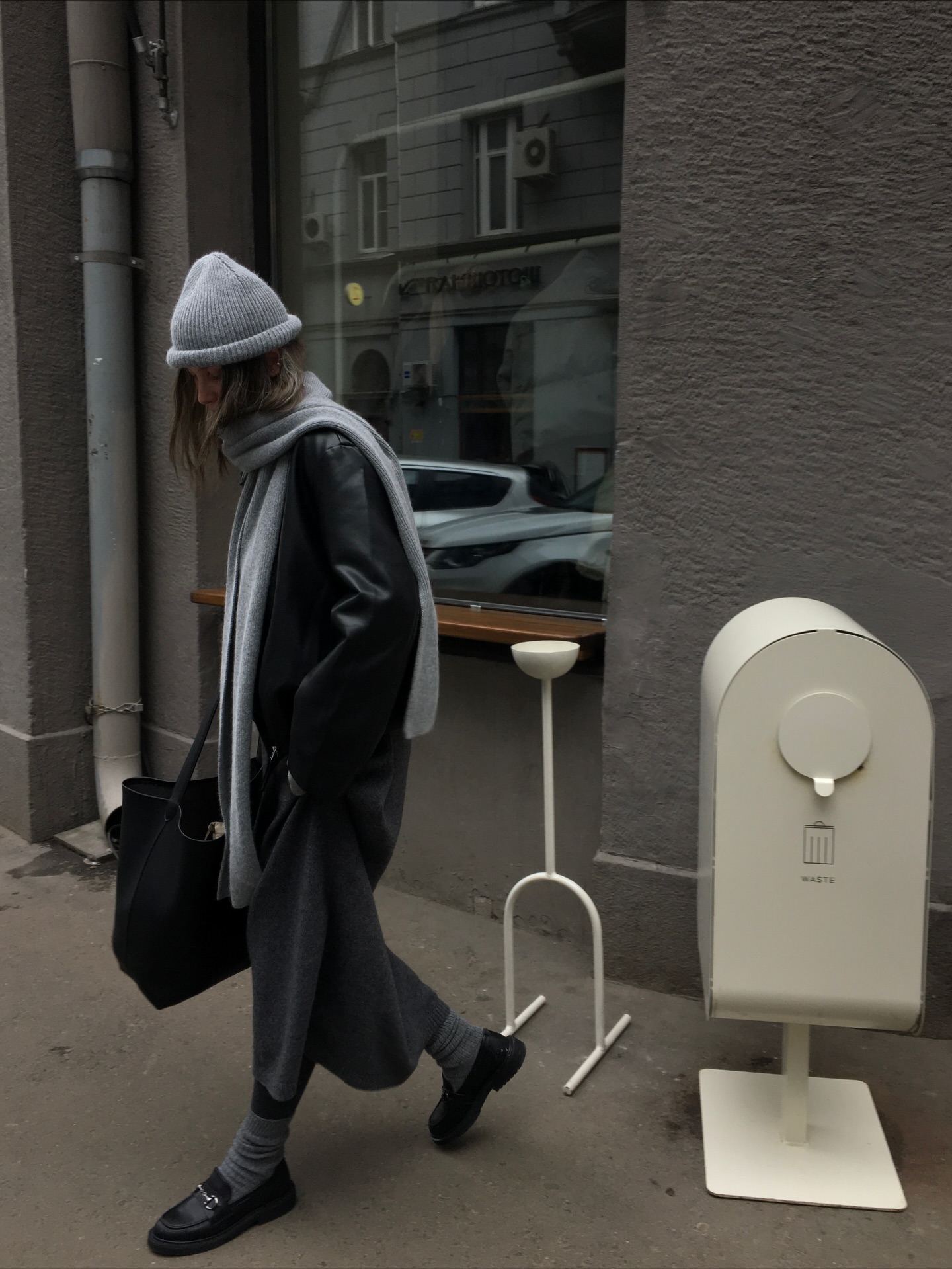 비니 + 목도리 깔 맞춤, 센스뿜뿜✨
귀여움, 센스, 보온까지🧣🤍이제 비니랑 목도리 맞춰보자 이미지2