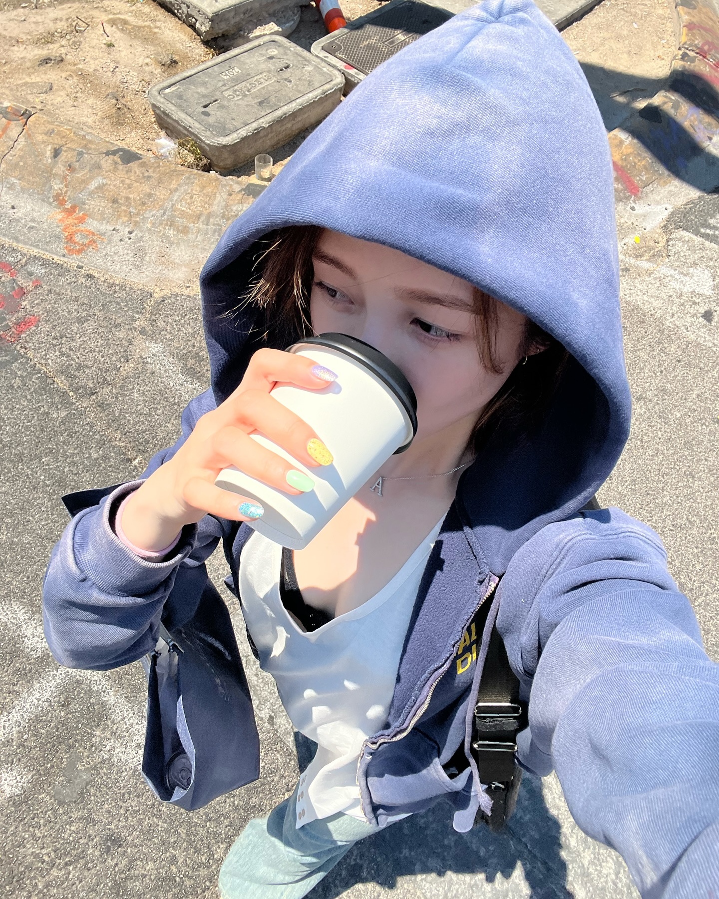 겨울에도 후드집업은 필수야🪄
추워진 날씨엔 겹쳐 입어야지🔍👀 후드집업부터 챙겨봐요 이미지7